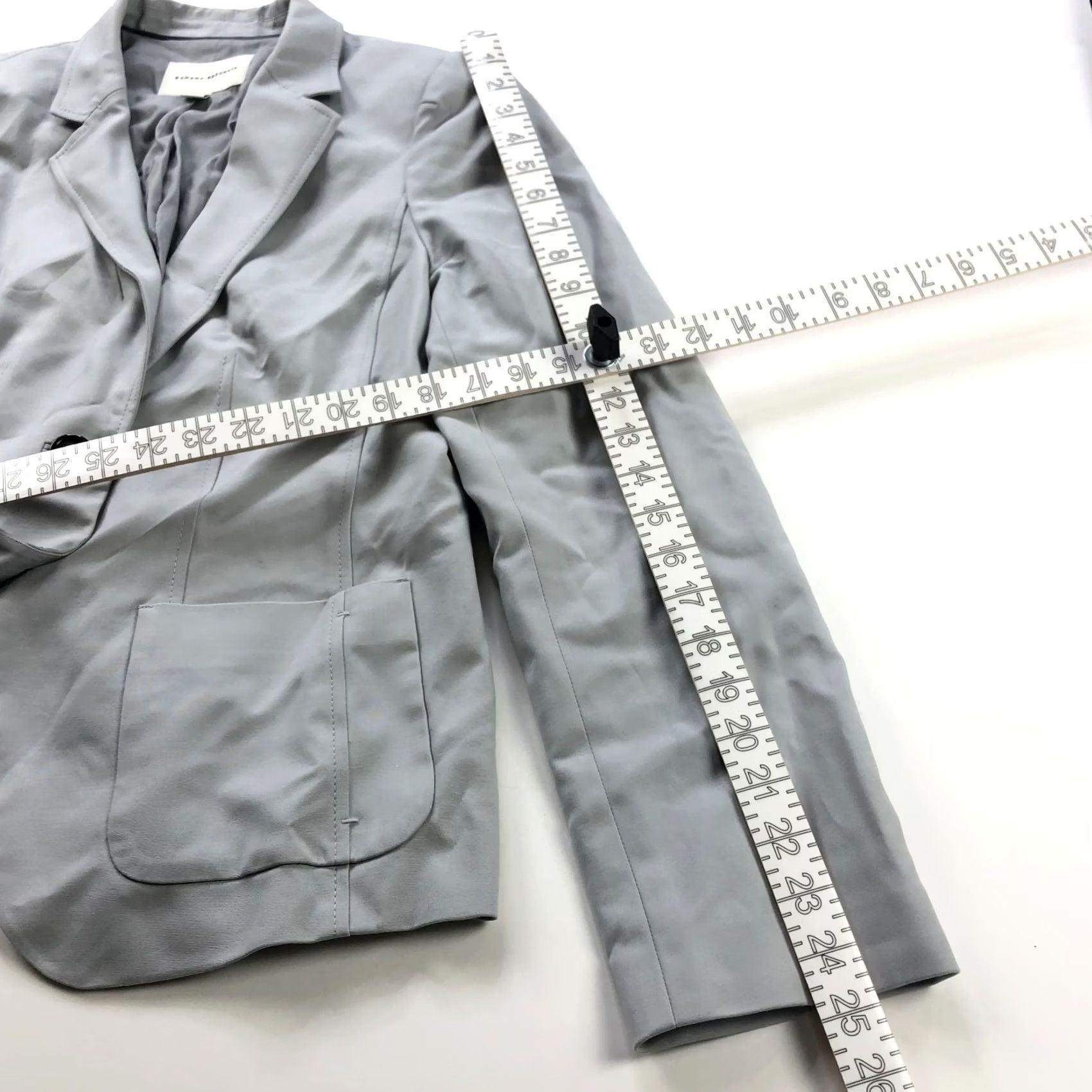 Banana Republic Banana Republic 14 Stretch Cotton Modal 2 Button Blazer Jacket Light Gray Blazer Jacket Women 14 Gray Buttons Stretch Cotton Modal Banana Republic Size XL / US 12-14 / IT 48-50 - 4 Thumbnail