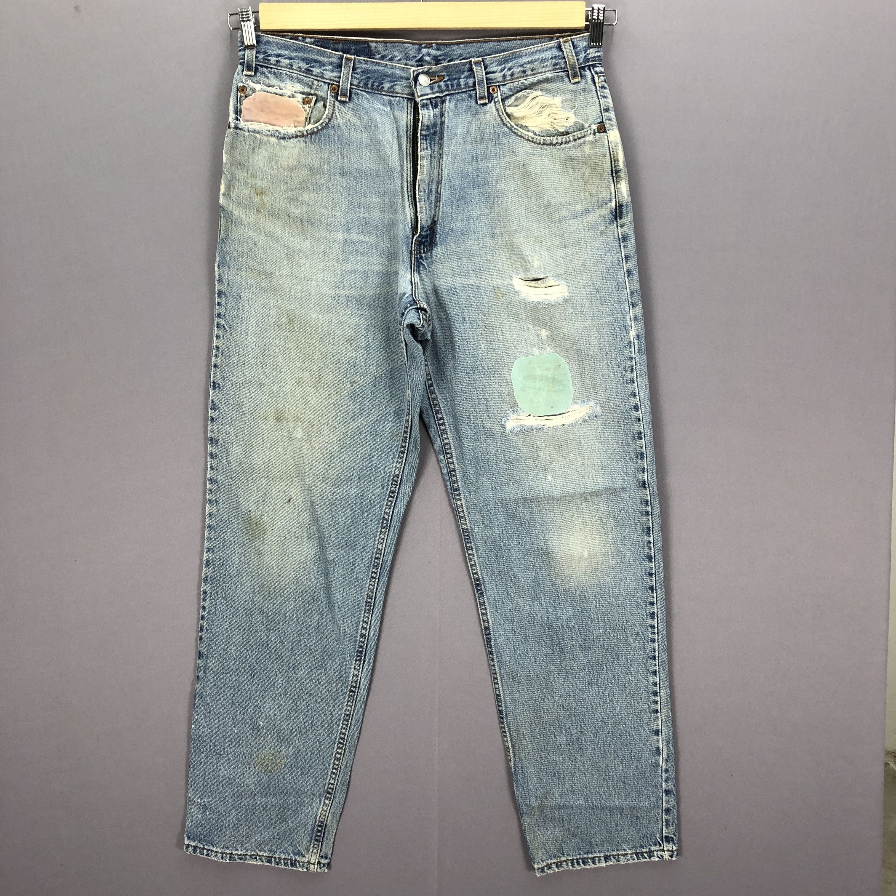 Levi's Vintage Levis 550 Light Wash Jeans Distressed Levi's Denim Size US 32 / EU 48 - 1 Thumbnail