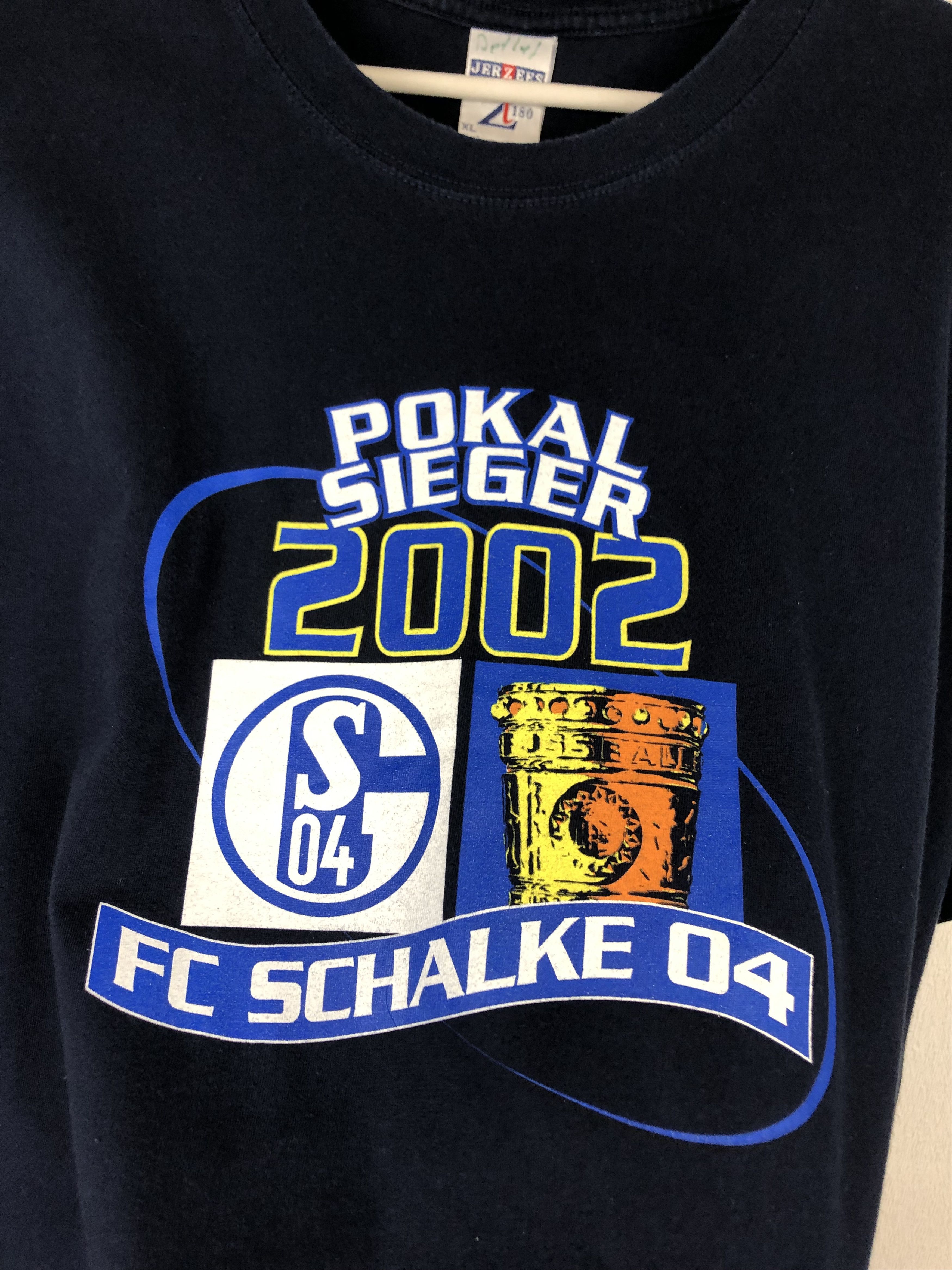 Vintage Vintage 2002 Schalke 04 Cup Winners Football Shirt Tee Hype Size US XL / EU 56 / 4 - 3 Thumbnail