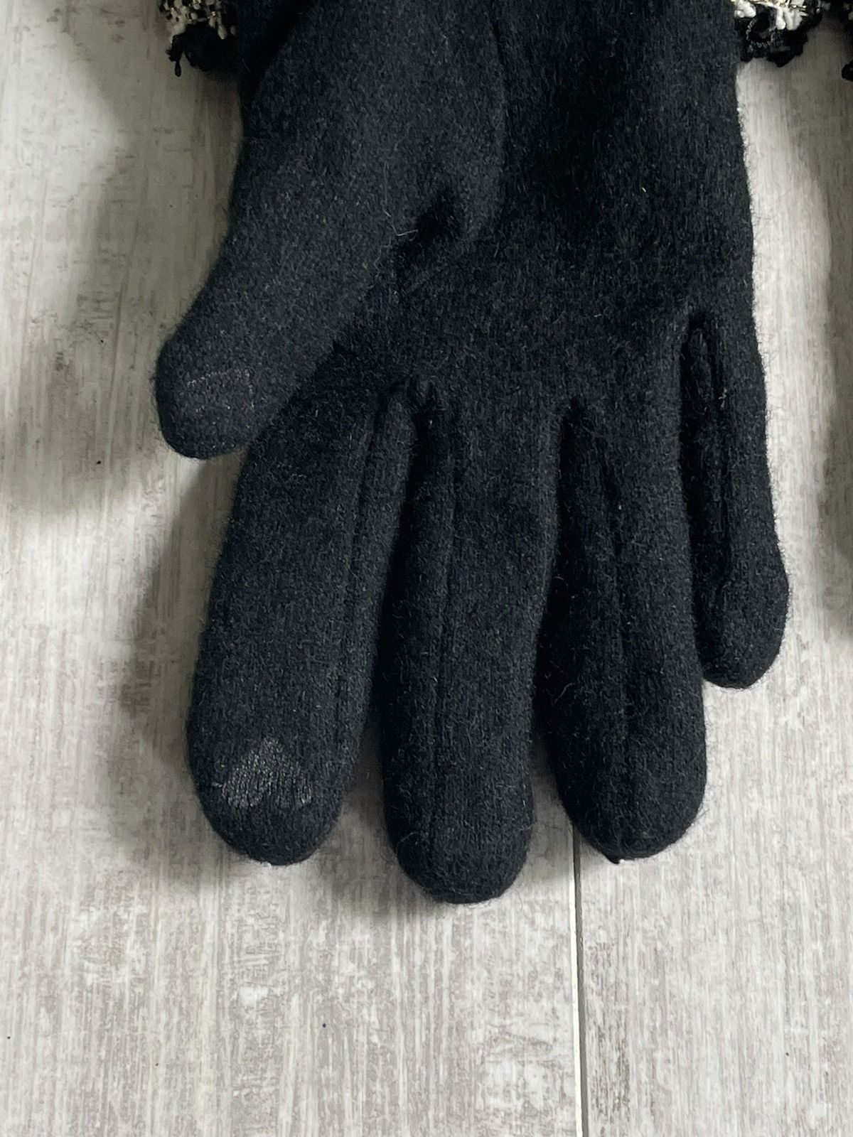 Chanel Chanel Black Gloves Size ONE SIZE - 6 Thumbnail