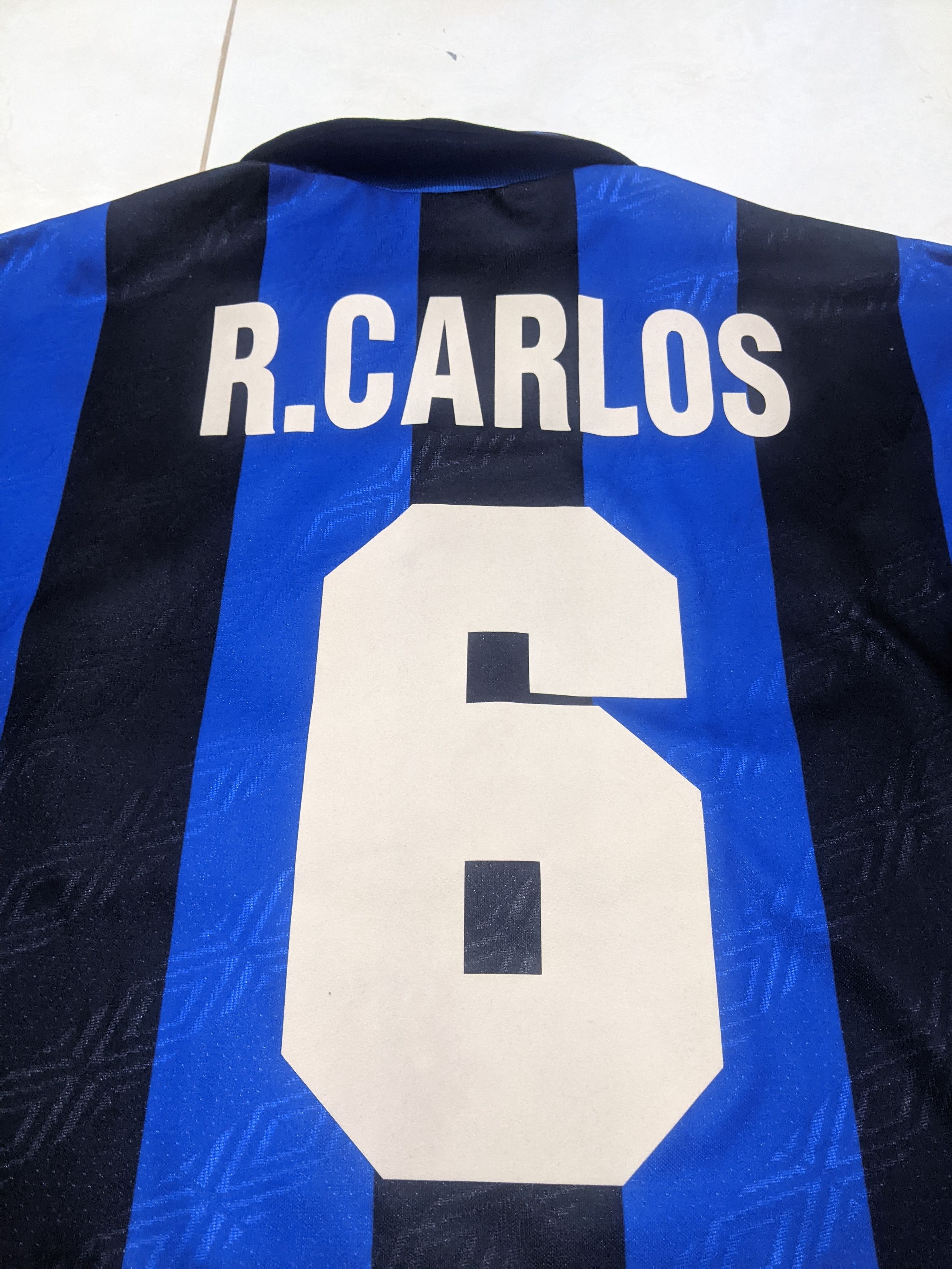 Umbro inter Milan home 1995-96 Roberto carlos football shirt Size US M / EU 48-50 / 2 - 3 Thumbnail
