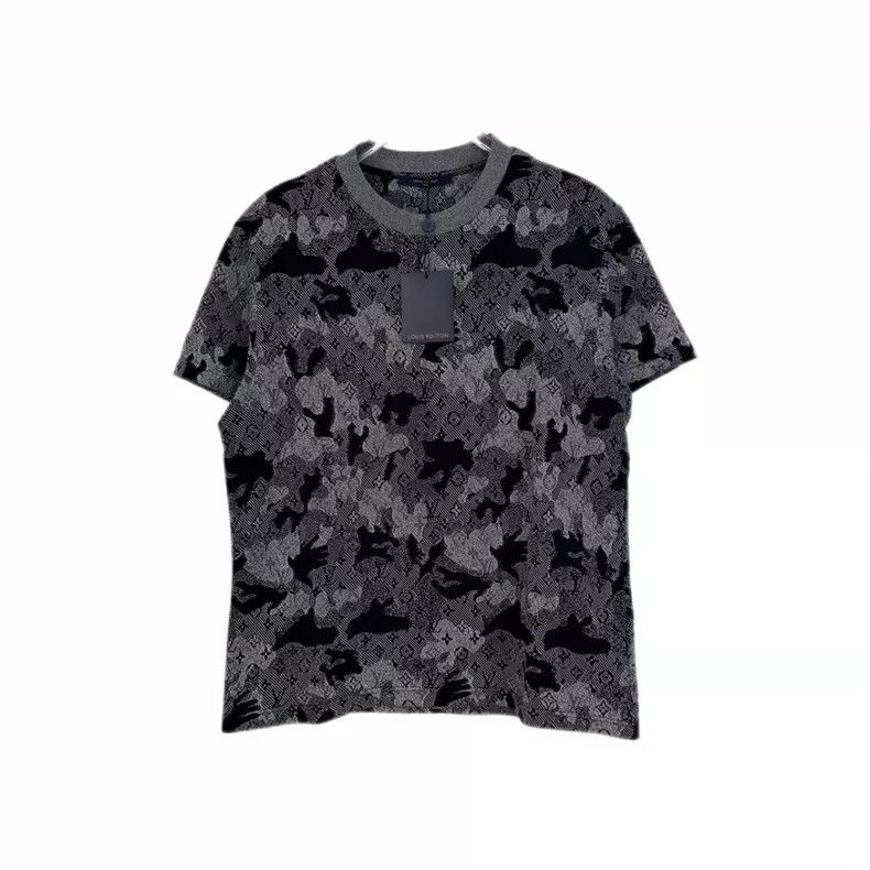 Louis Vuitton Louis Vuitton Dark blue short sleeve T-shirt with full logo Size US L / EU 52-54 / 3 - 1 Thumbnail
