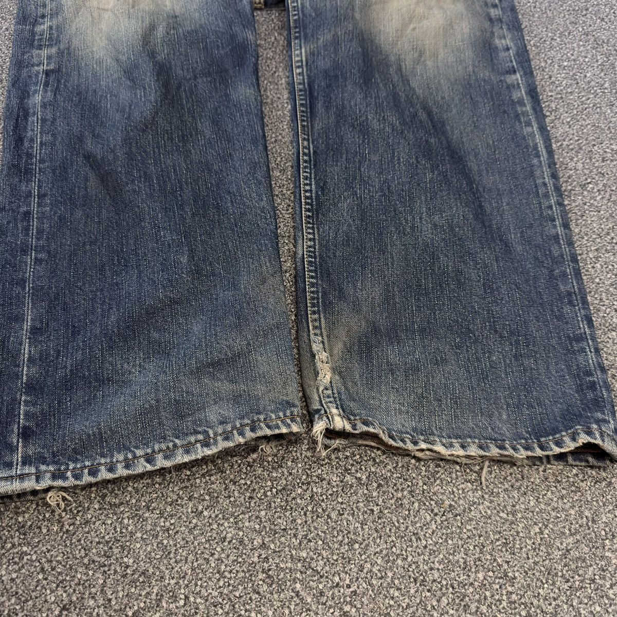 Fashion Victim Archives Baggy Vintage y2k Levis 504 Distressed Dirty Wash Size US 34 / EU 50 - 5 Thumbnail