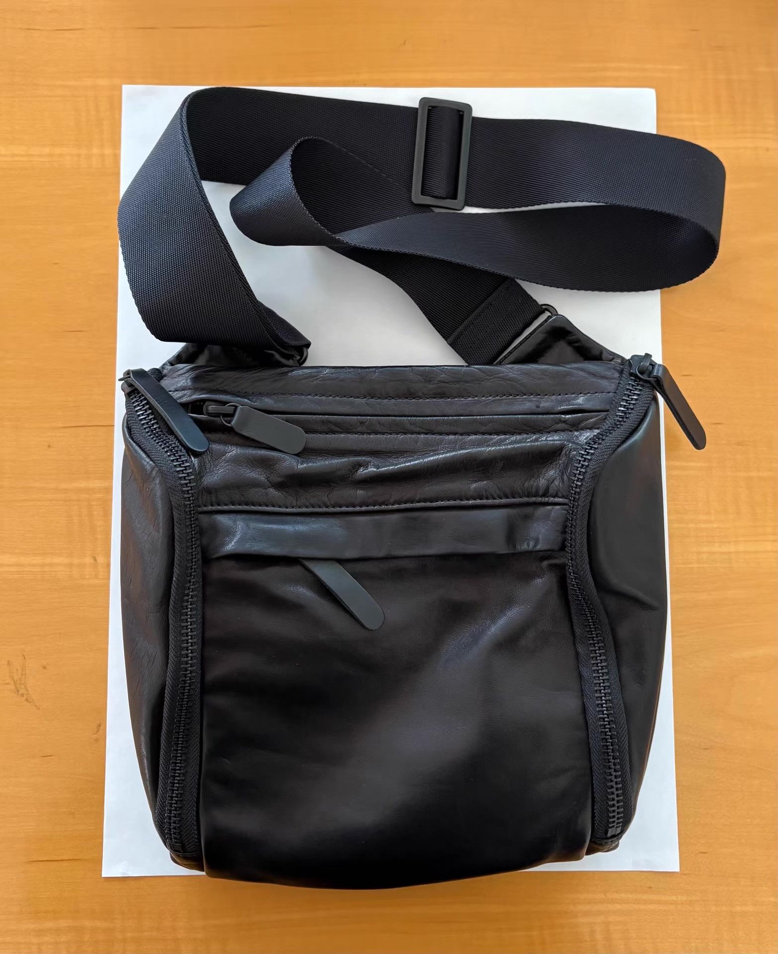 Yohji Yamamoto Yohji Yamamoto Men's Horse Leather Crossbody Bag Ｑ21 Size ONE SIZE - 1 Thumbnail