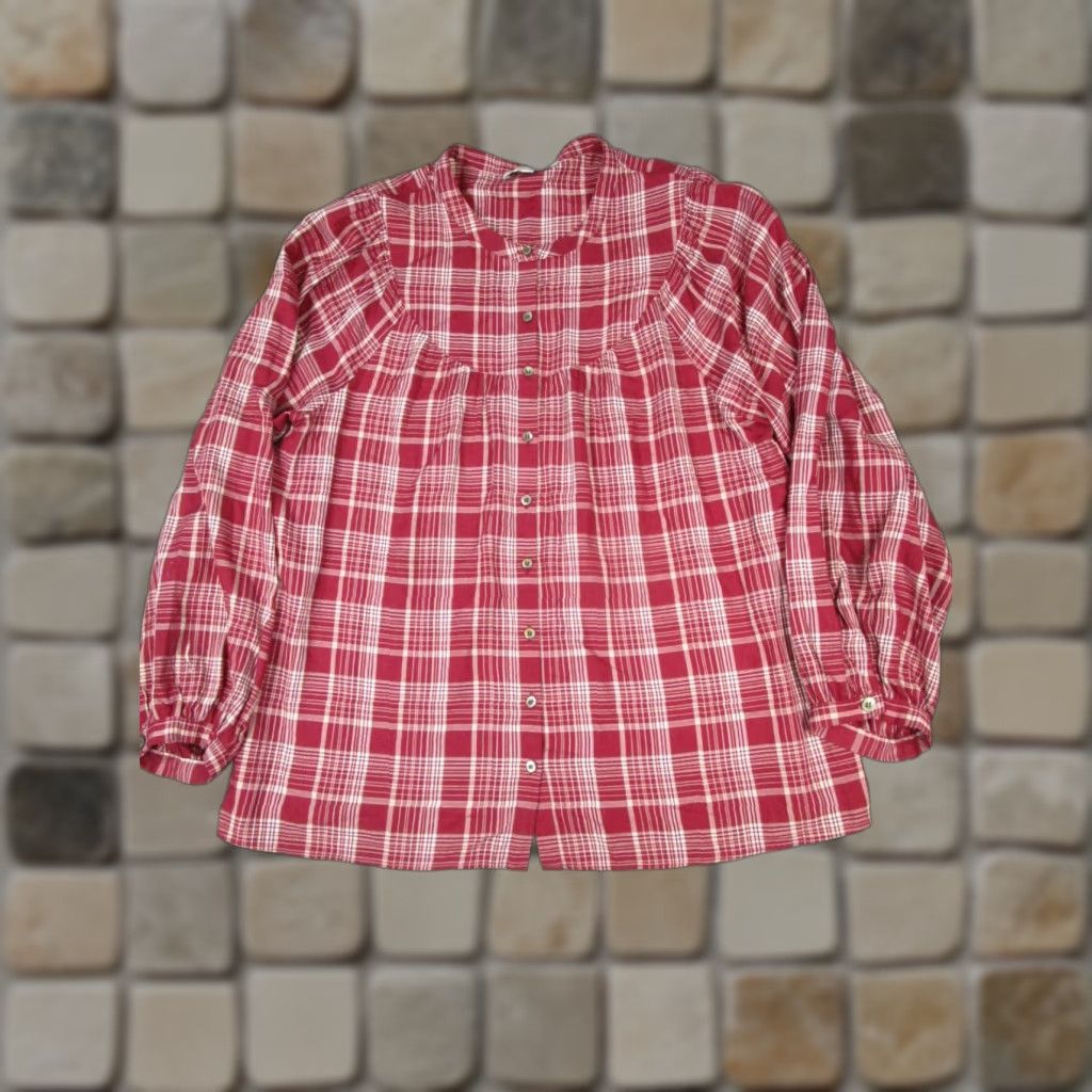 Madewell VINTAGE Madewell Shirt Women's XS Red Plaid Button-Up Long Sleeve Round Neck 100% Viscose Basic Jan 90s-2000s Womens Size XS / US 0-2 / IT 36-38 - 1 Thumbnail