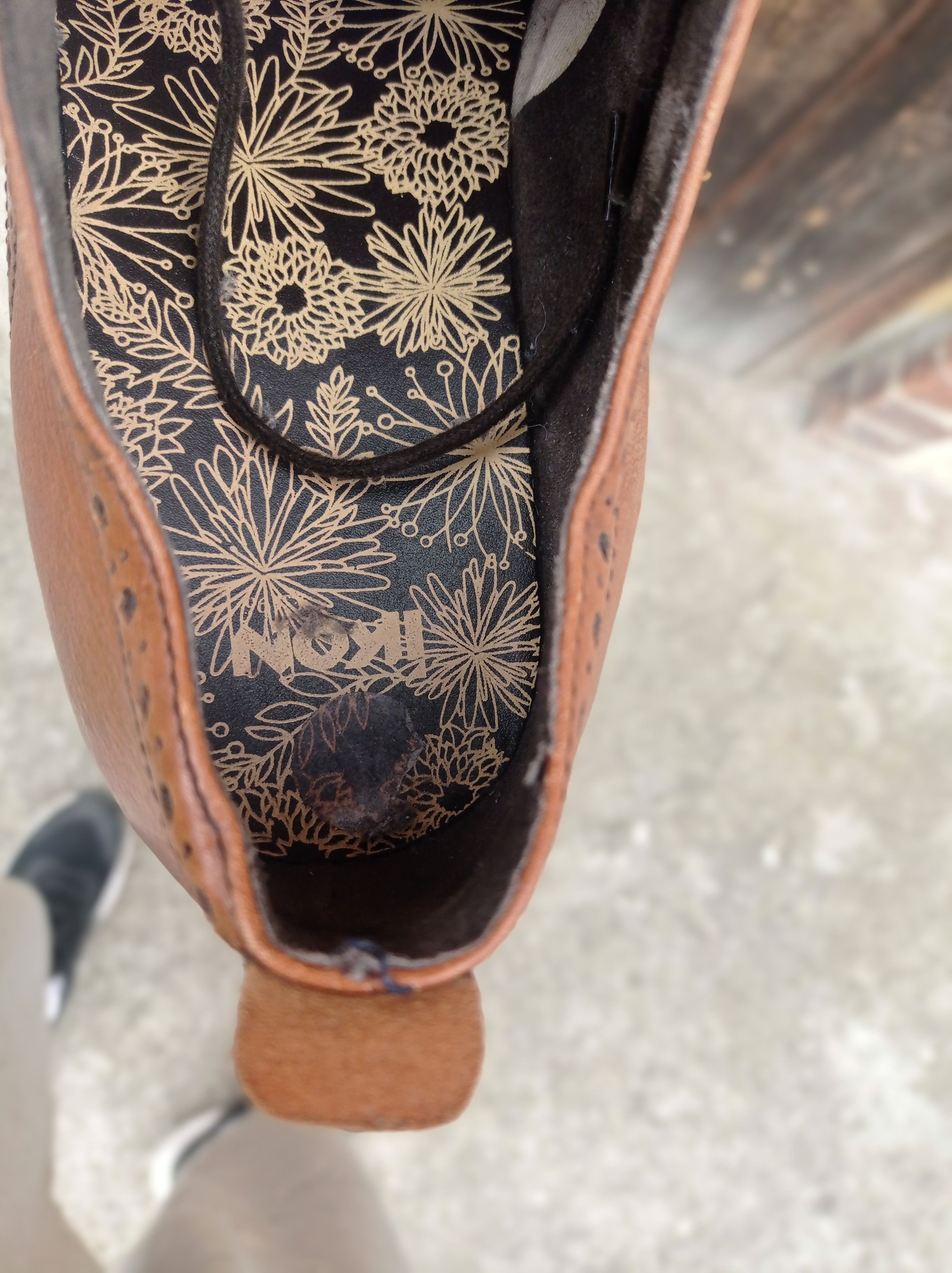 Other ikon men's leather shoes exclusive formal wear under a suit Size US 9.5 / EU 42-43 - 2 Thumbnail