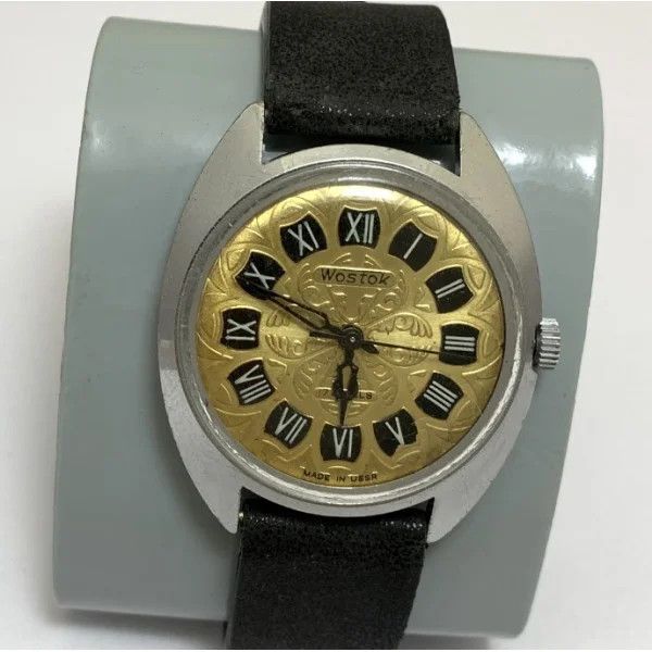 Vintage Vintage beautiful golden Wrist watch Vostok soviet USSR Size ONE SIZE - 1 Thumbnail