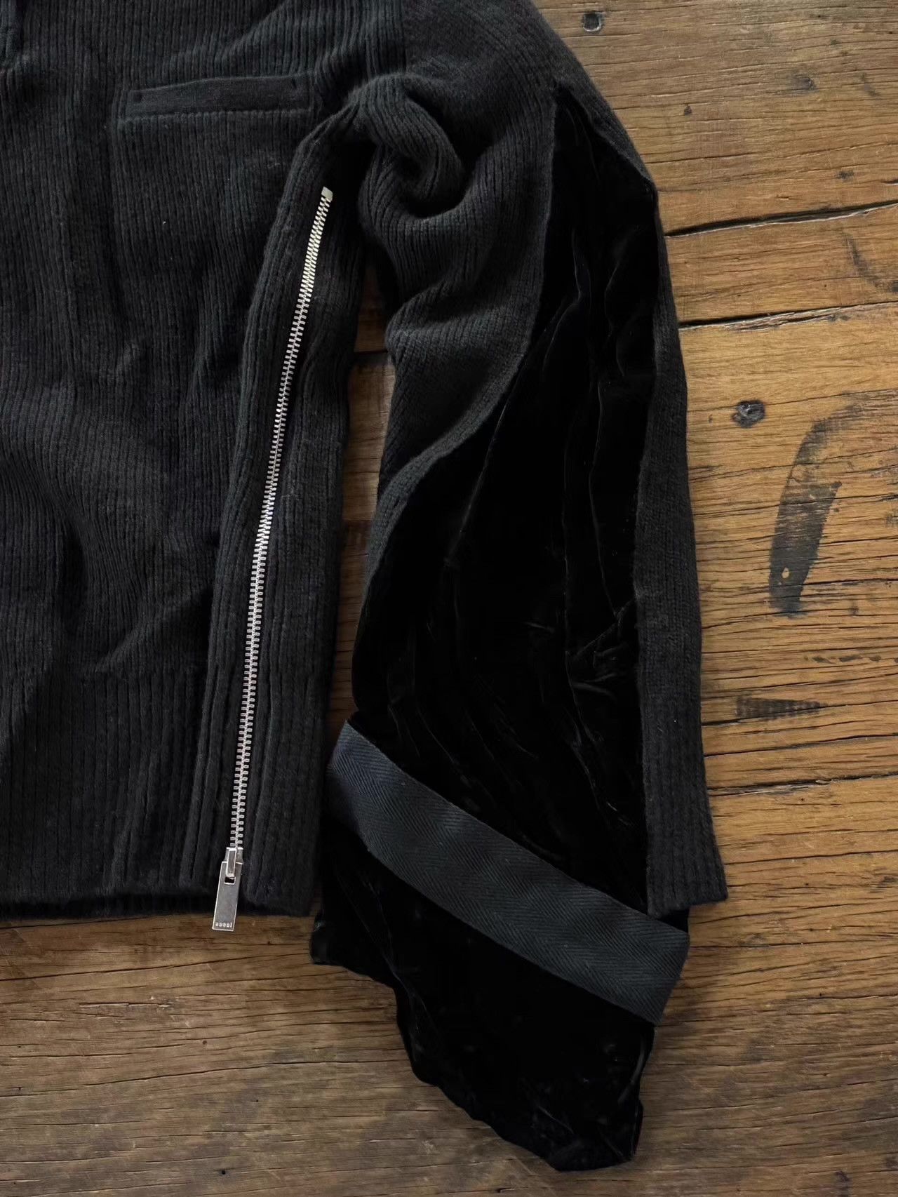 Sacai SACAI 16FW Velvet Panel Sleeve Polo Wool Sweater。Ｑ25 Size S / US 4 / IT 40 - 3 Thumbnail