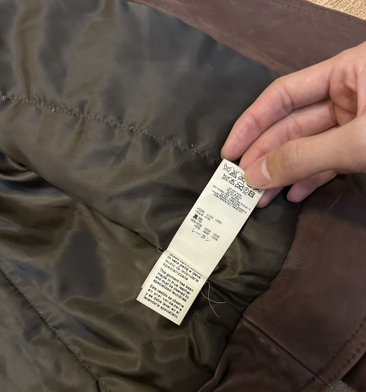 Moschino Moschino Distressed Fur Shearling-Collar Leather Jacket Size US S / EU 44-46 / 1 - 8 Thumbnail