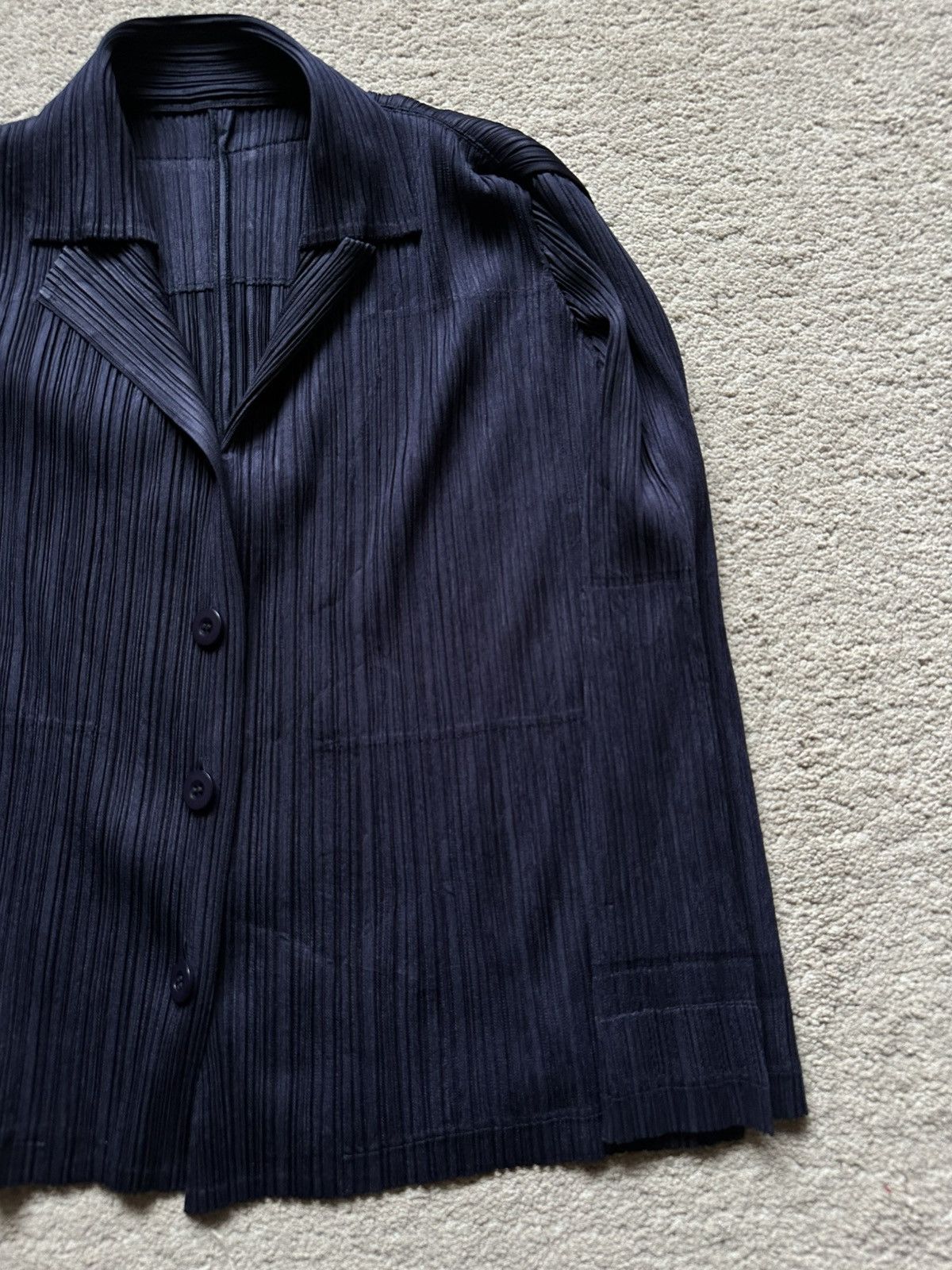 Pleats Please Issey Miyake 1990s Pleat Please Issey Miyake 4 button Shirt Size M / US 6-8 / IT 42-44 - 2 Thumbnail