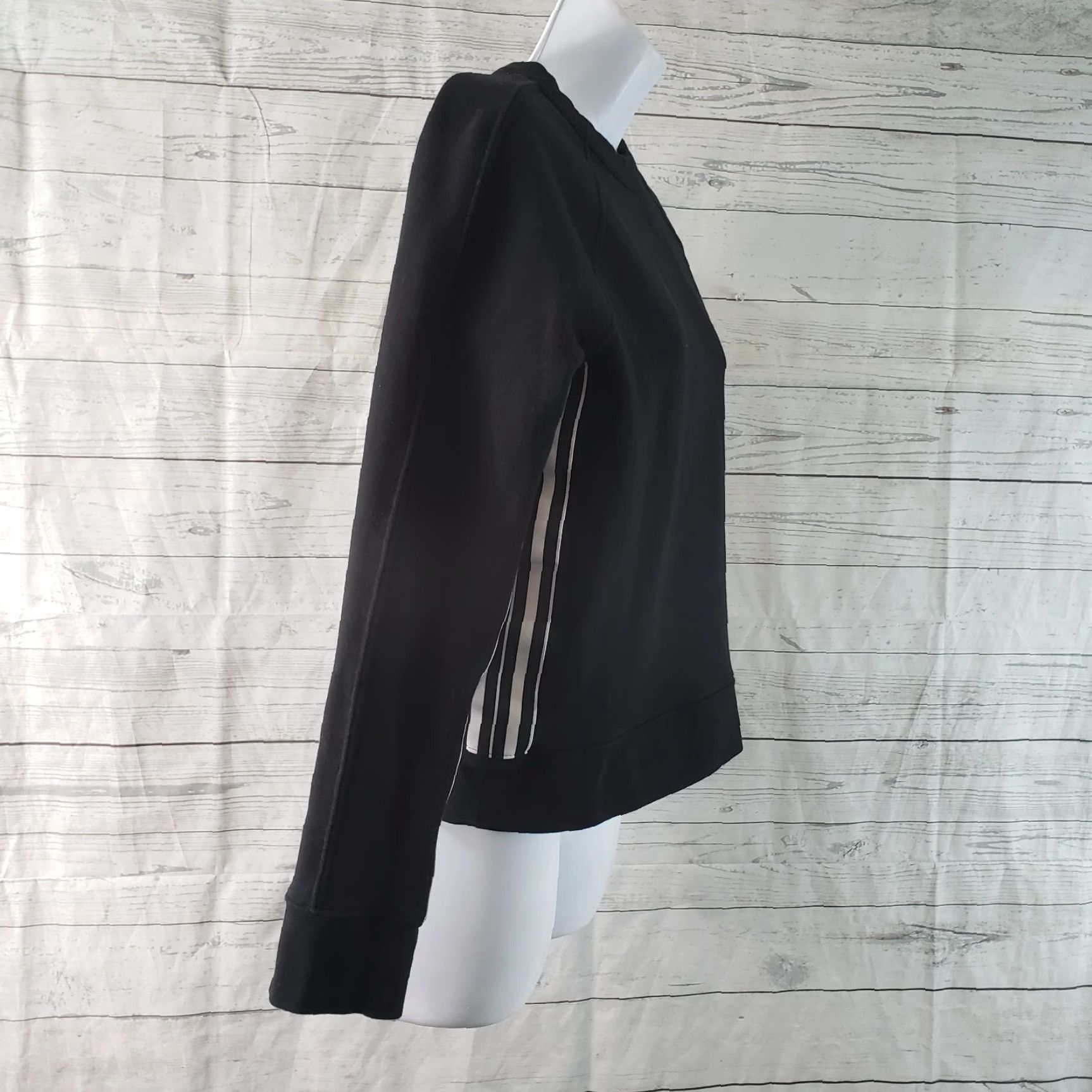 Athleta Athleta Womens Sweatshirt 24/7 Crewneck Striped Black White XS Cotton Blend Pullover Activewear Shirt Womens Size XS / US 0-2 / IT 36-38 - 2 Thumbnail
