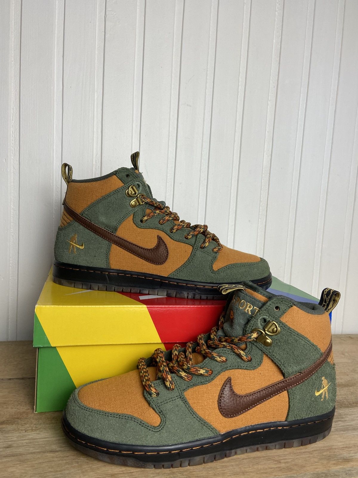 Nike New Nike SB Dunk High "Pass-Port" Size 8US Size US 8 / EU 41 - 10 Thumbnail
