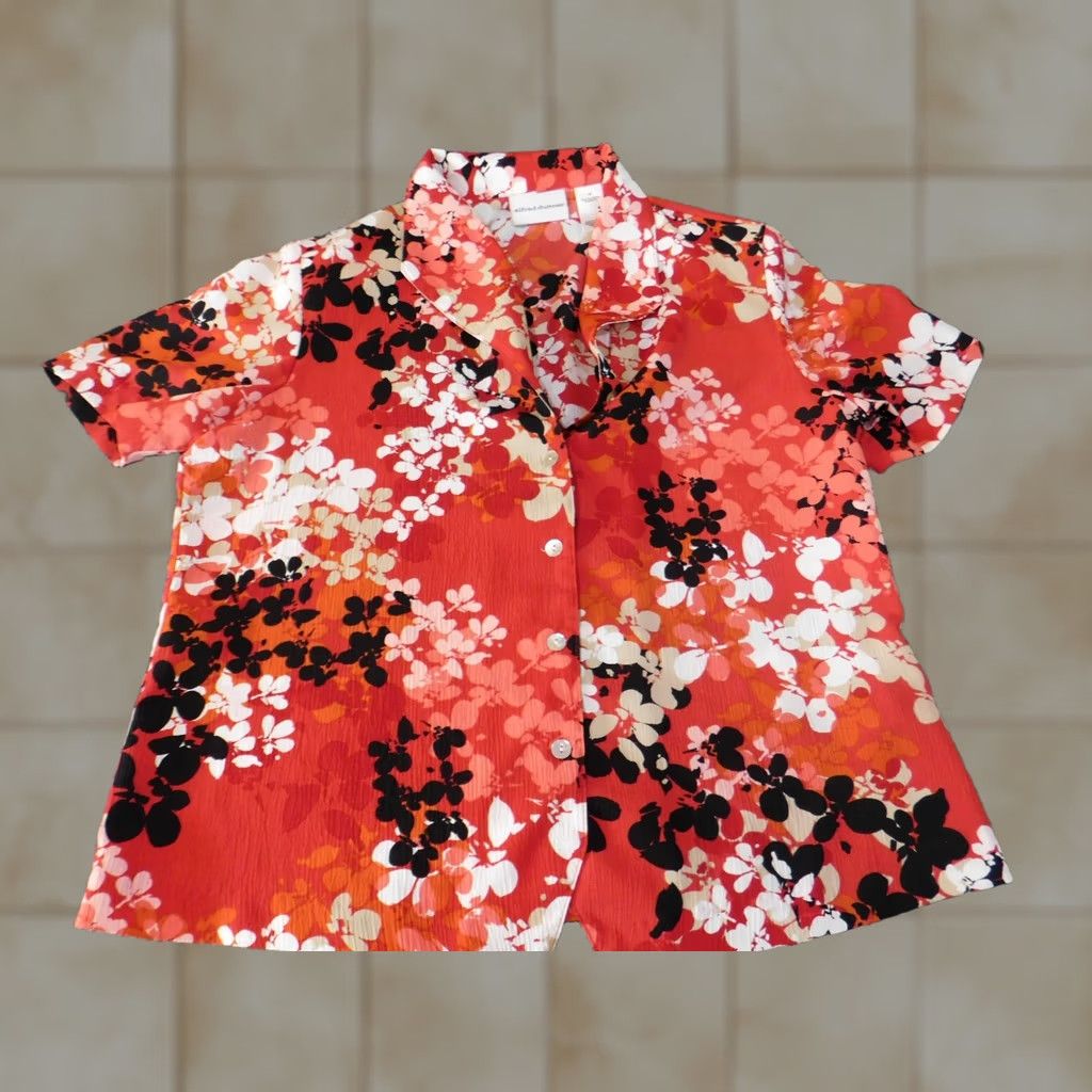 Vintage Alfred Dunner Button-Up Shirt Womens Regular Size 10 Red Floral Short Sleeve Shoulder Pad Embroidered Casual Size L / US 10 / IT 46 - 1 Thumbnail