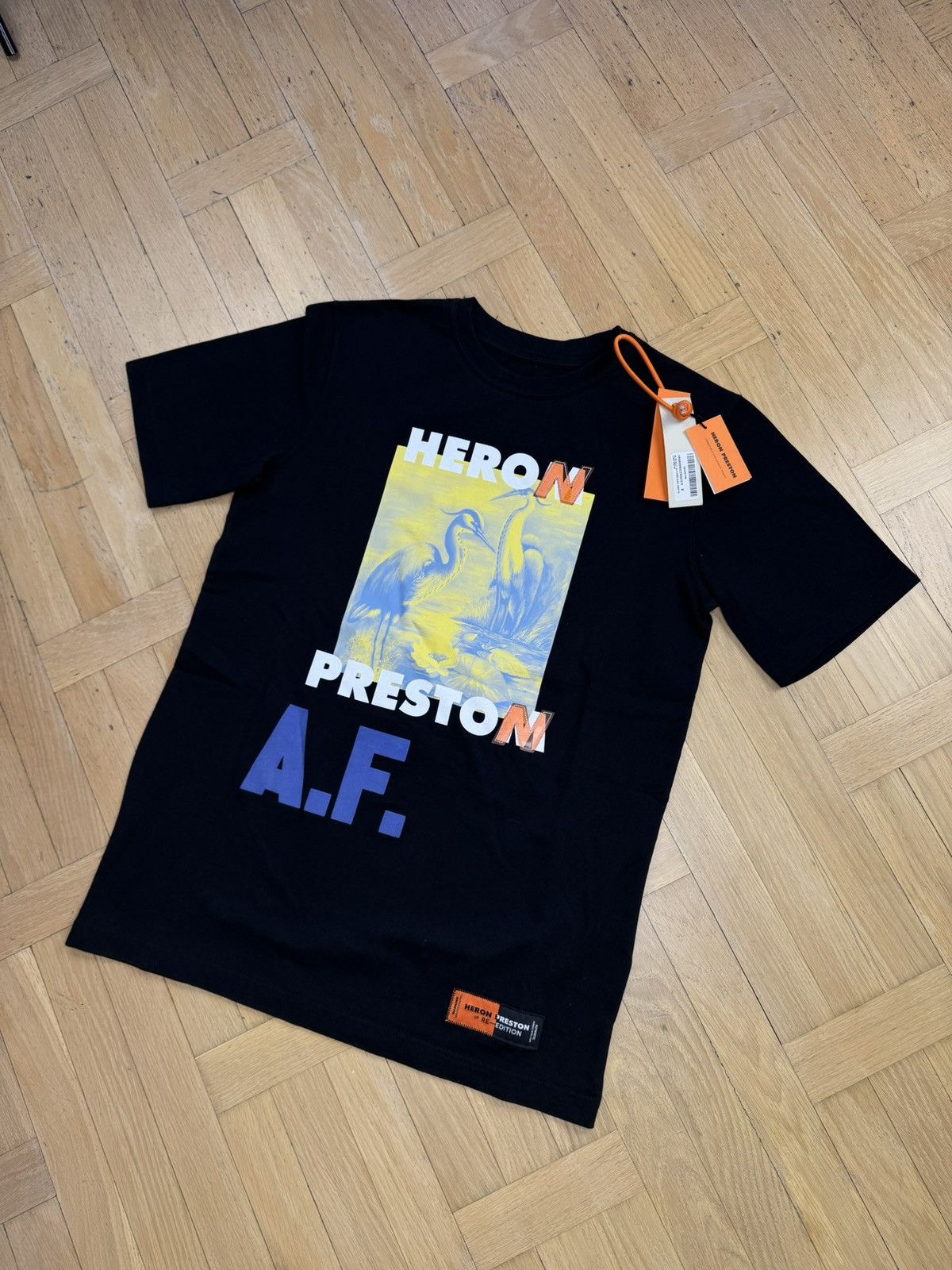 HERON PRESTON AUTHORIZED BLACK OVERSIZE 3D GRAPHIC TEE