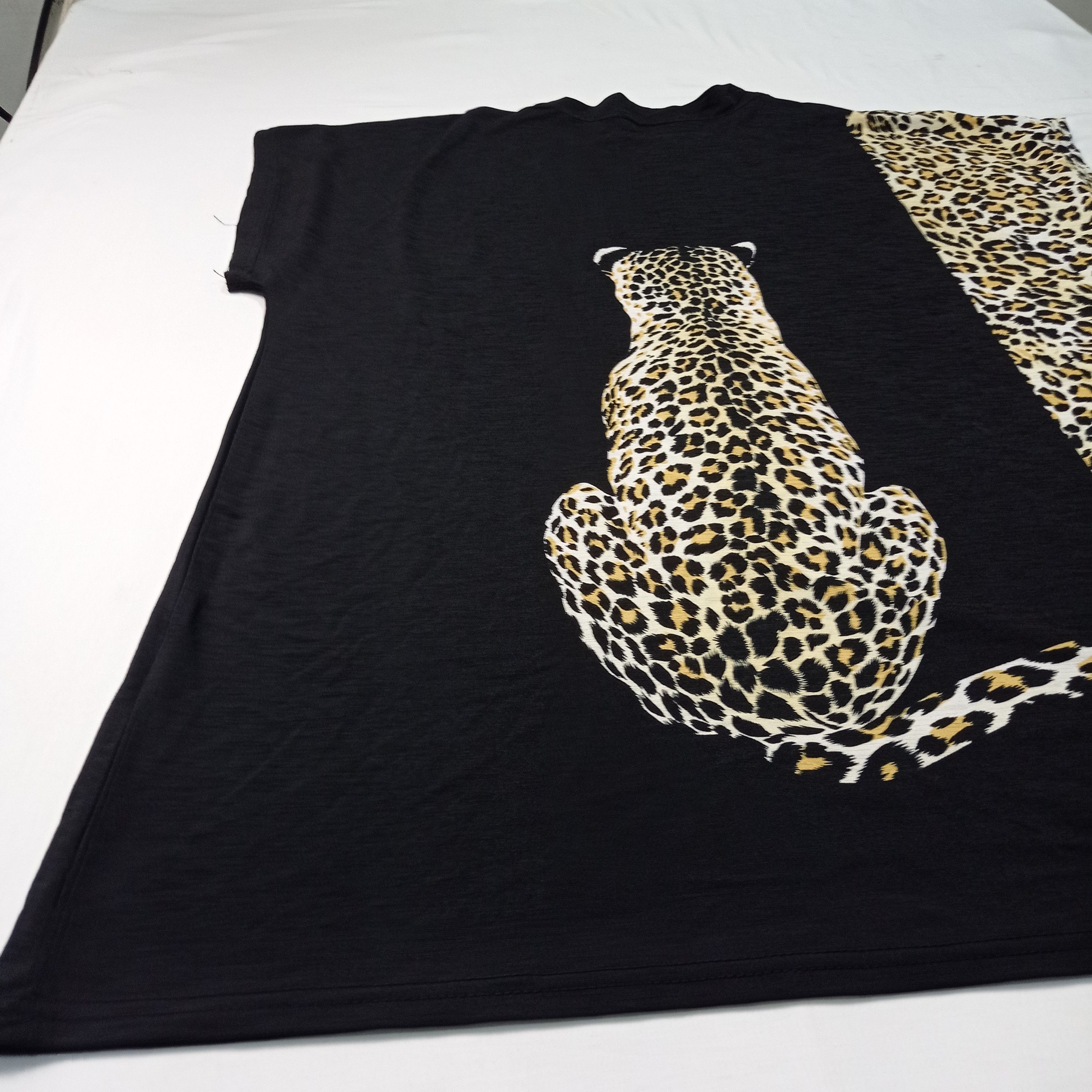 Habitat 🔥Rare🔥 Leopard SleeveLess Shirt Size US L / EU 52-54 / 3 - 10 Thumbnail