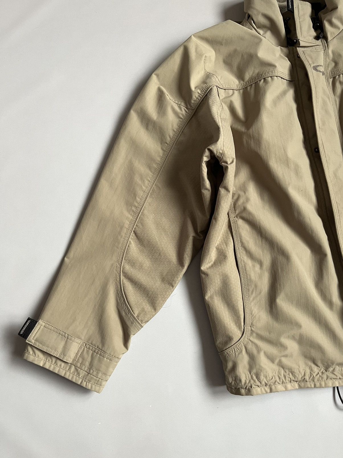 Oakley Vintage Oakley Men Beige WaterProof Jacket With Fleece Vest Size US L / EU 52-54 / 3 - 5 Thumbnail