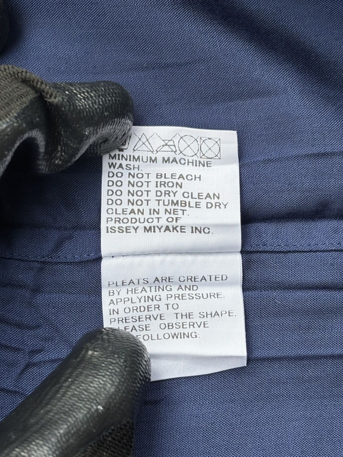 Issey Miyake Vintage 00’s Issey Miyake Men Button-Down Blue Shirt Size US L / EU 52-54 / 3 - 6 Thumbnail