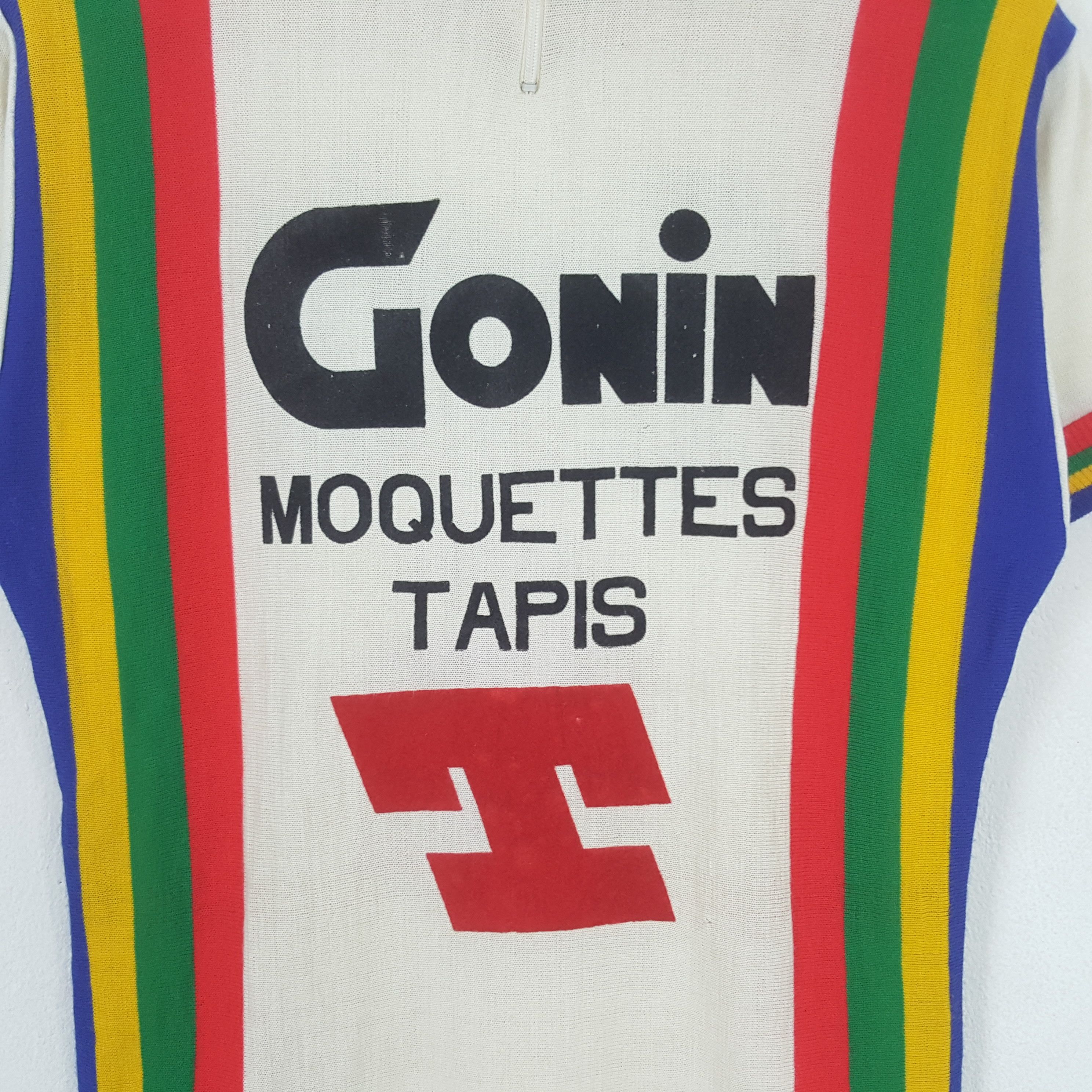 Vintage Vintage Gonin Moquettes Tapis T Retro Cycling Tshirt RR6 Size US XS / EU 42 / 0 - 2 Thumbnail