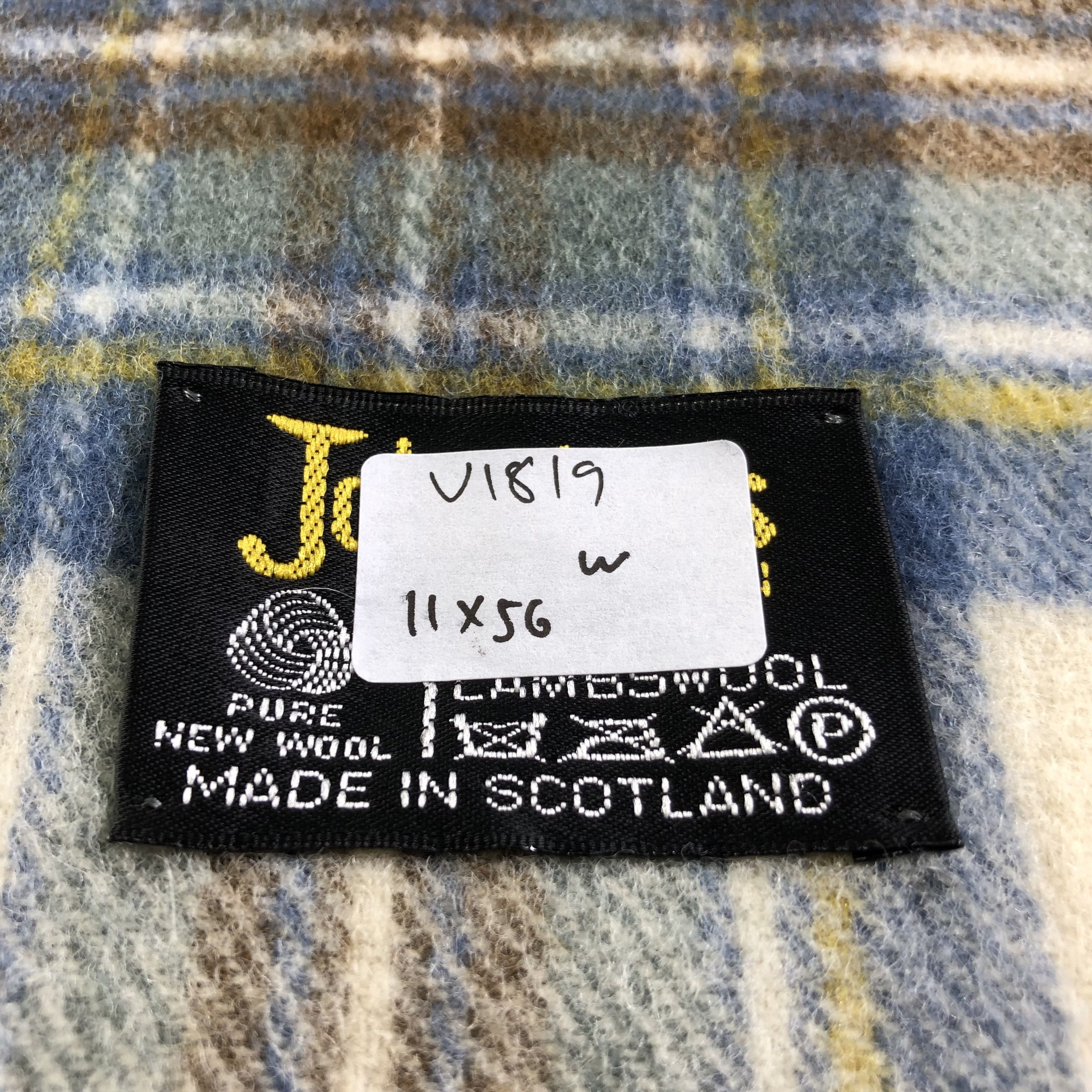 Johnstons Of Elgin Johnstons Of Elgin Tartan Wool Scarf Muffler V1819 Size ONE SIZE - 7 Thumbnail