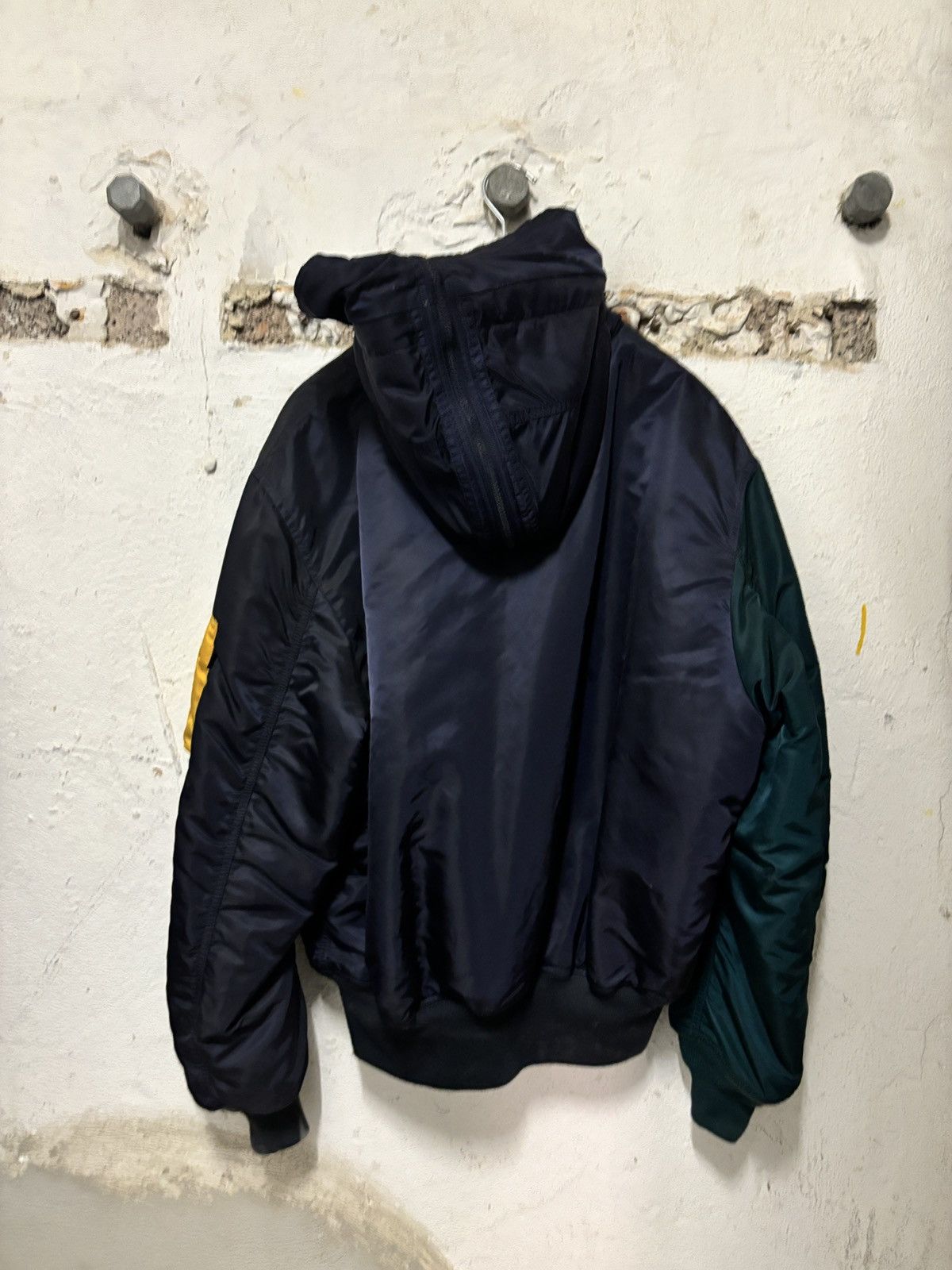『LACOSTE × ALPHA INDUSTRIES』N2Bジャケット Alpha Industries × Lacoste LACOSTE/ALPHA INDUSTRIES BOMBER