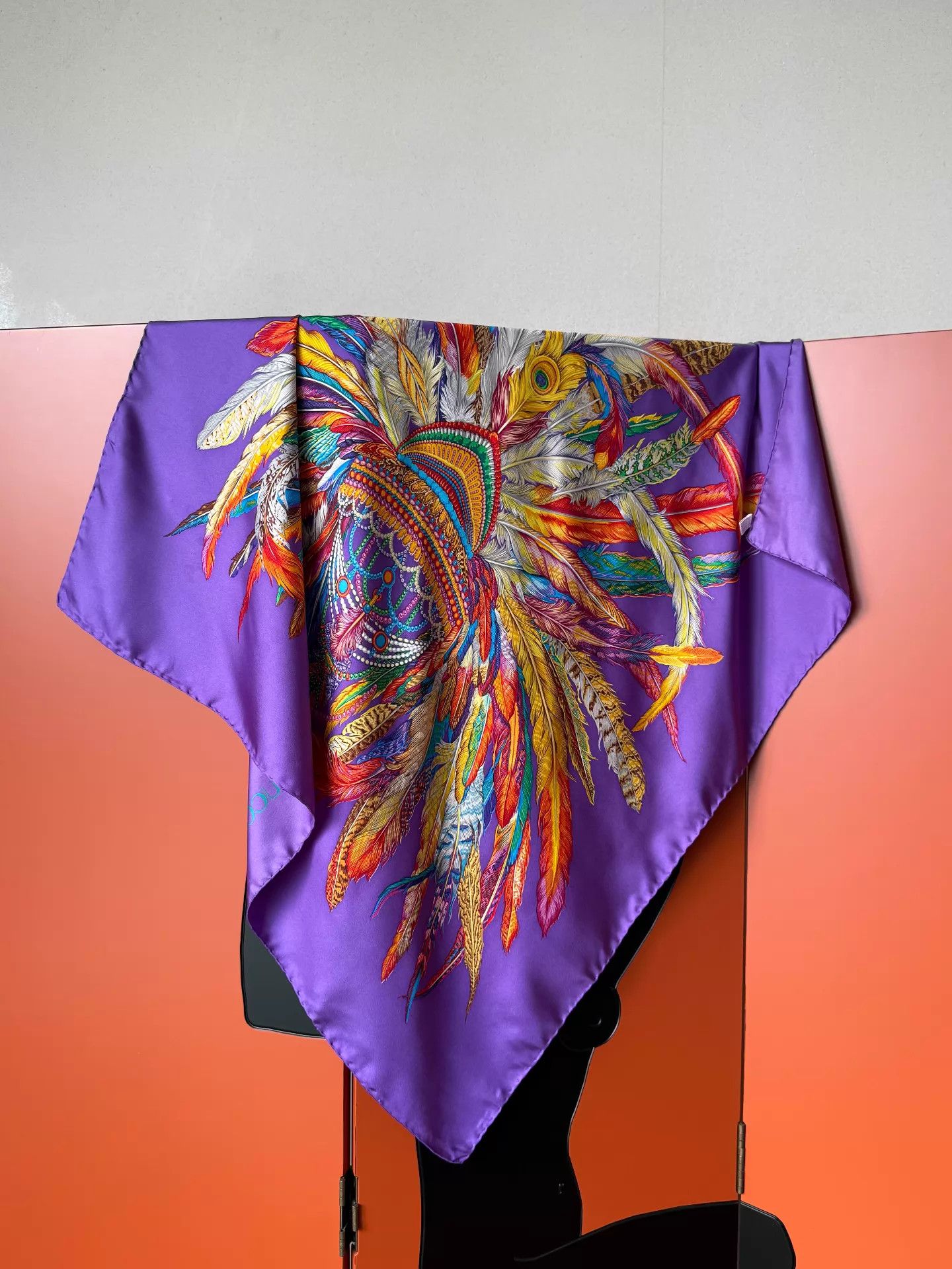 Gucci Gucci Vintage Purple Feather Tribal Headpiece 90cm Size ONE SIZE - 2 Thumbnail