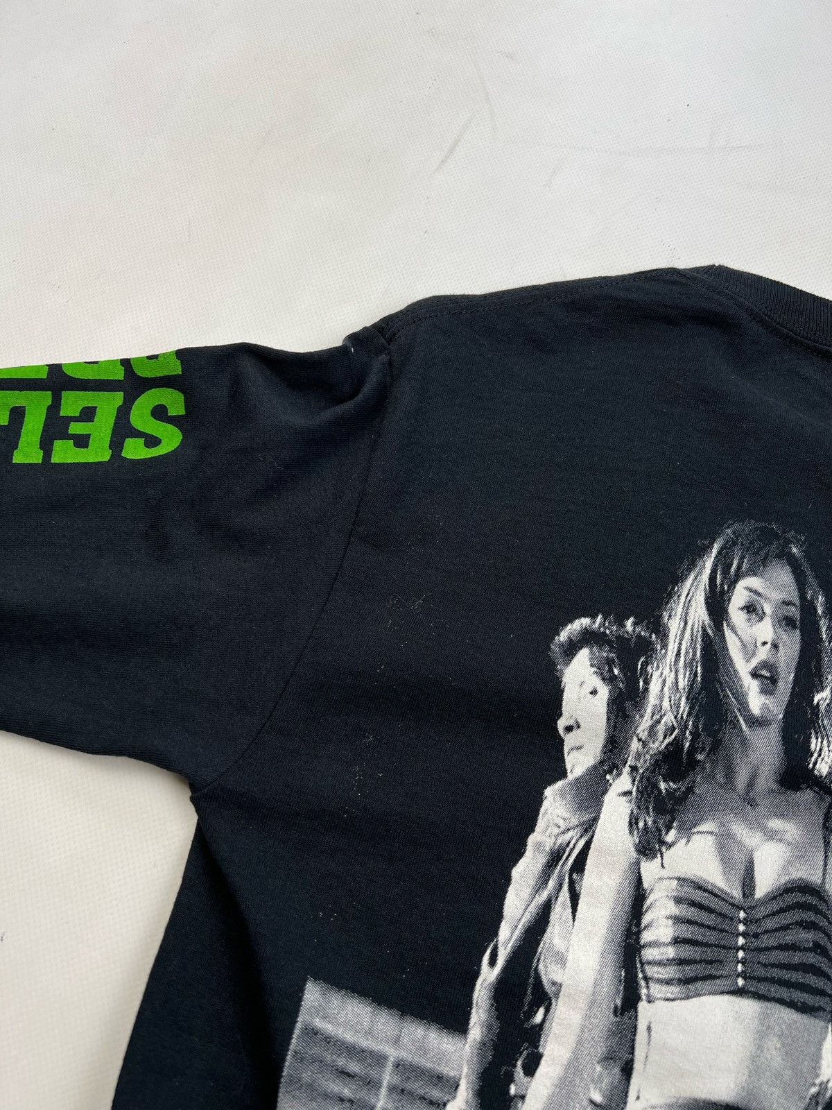 Vintage Planet Terror Tee longsleeve movie sexy girls nude women Size US M / EU 48-50 / 2 - 11 Thumbnail