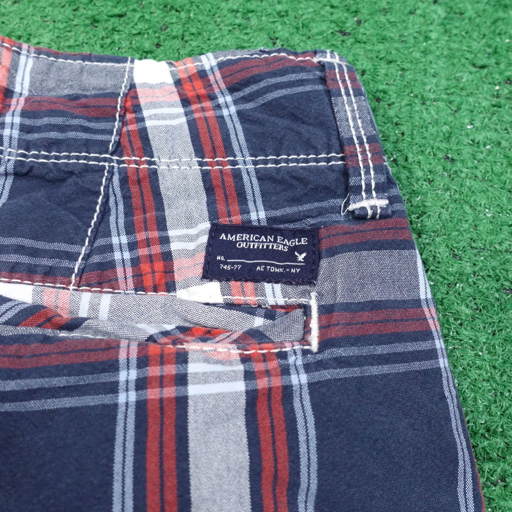 Vintage American Eagle Mens Shorts Size 26 Plaid Cotton Casual Regular Fit Fall Spring Summer Winter Size US 26 / EU 42 - 5 Thumbnail