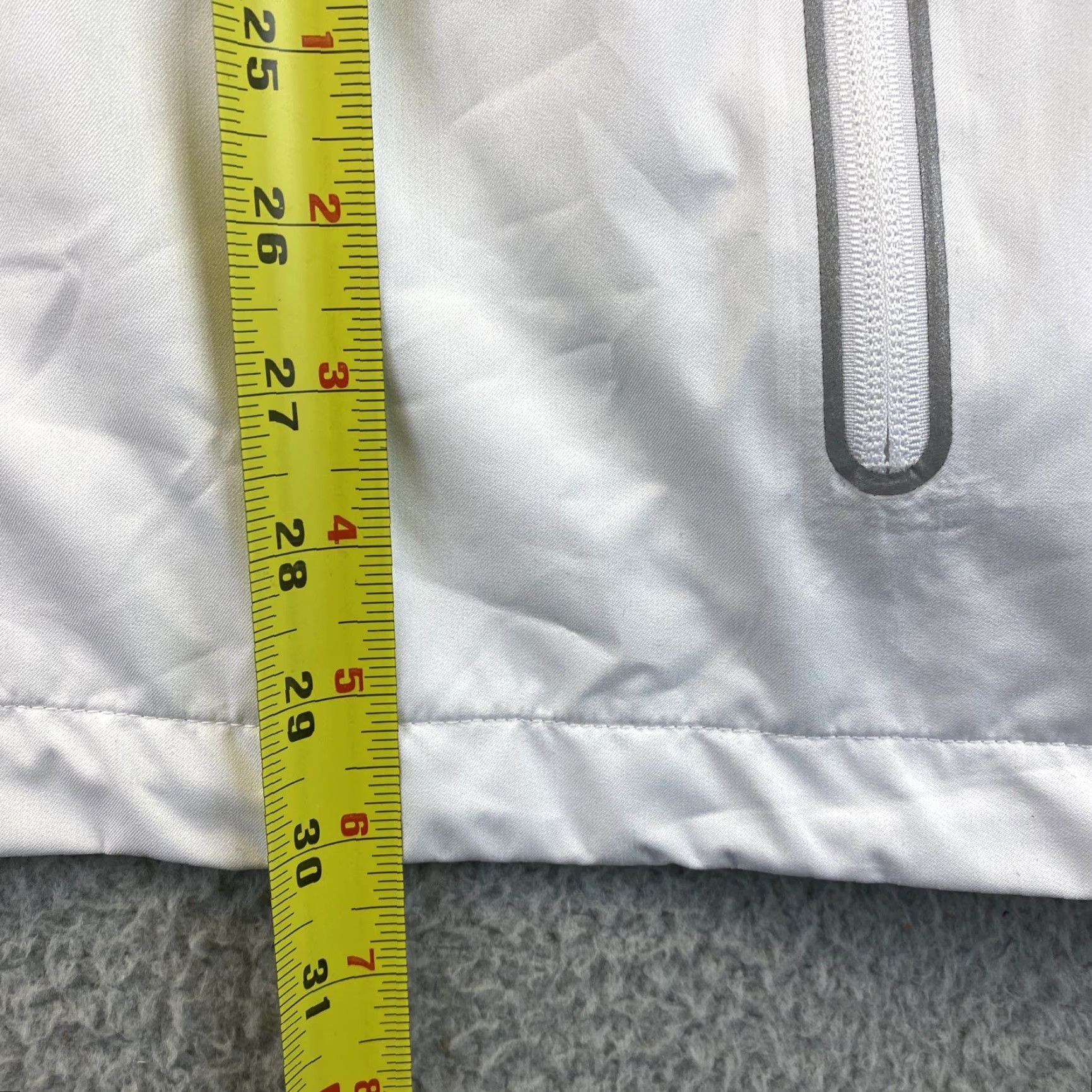 Polo Ralph Lauren VINTAGE Polo Ralph Lauren Water Repellent Windbreaker Jacket Men XL White, Big & Tall, Full Zip, Windbreaker, Polo Ralph Lauren, 84-7 Size US XL / EU 56 / 4 - 7 Thumbnail