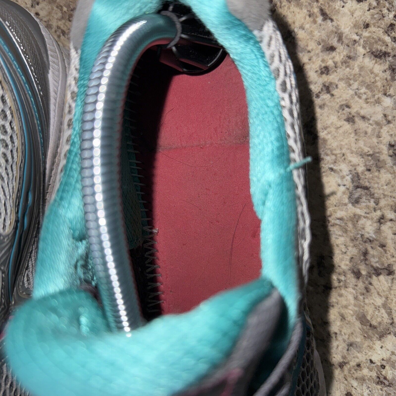 Saucony Saucony Hurricane 15 Running Shoes Women’s Size 11 Hydramax Size US 11 / IT 41 - 4 Thumbnail
