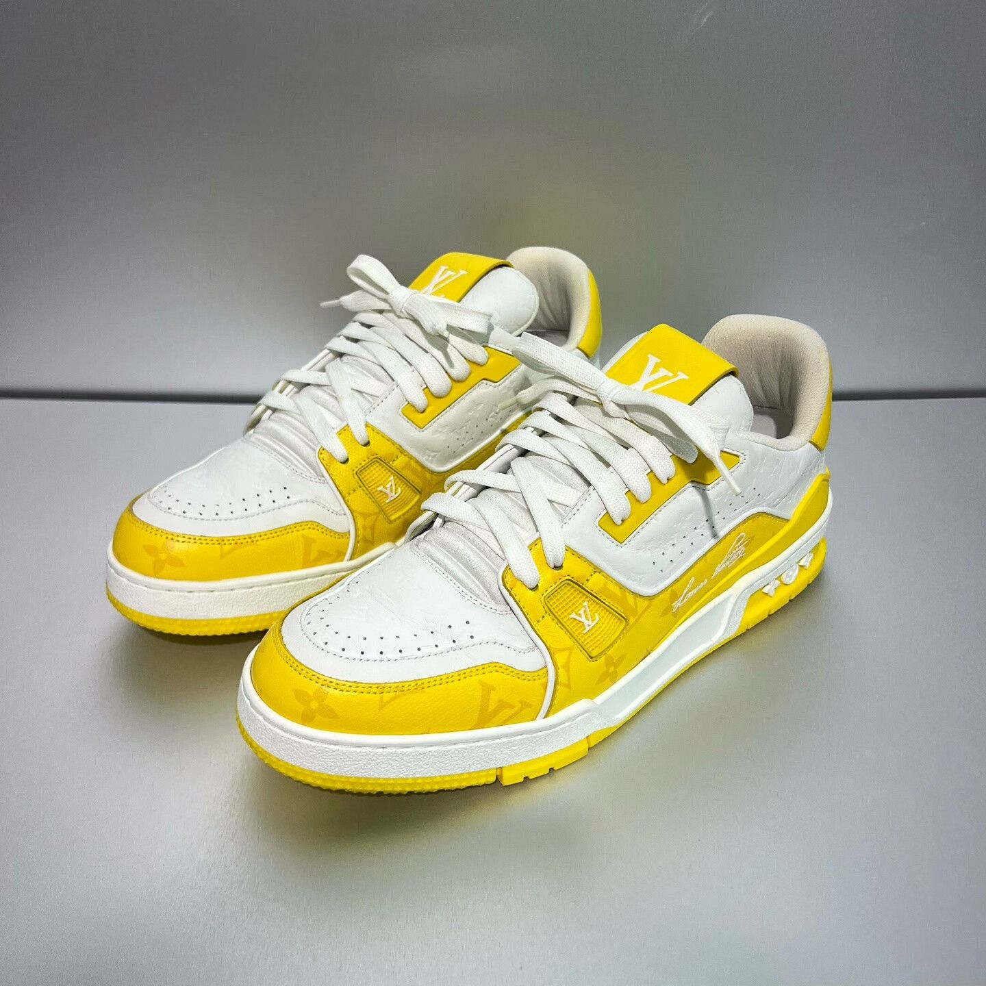 Louis Vuitton Louis Vuitton Trainer White Yellow Sneakers Size US 8.5 / EU 41-42 - 1 Thumbnail