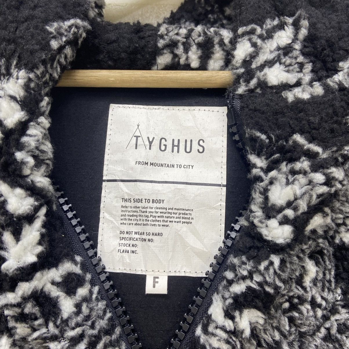 Japanese Brand Tyghus Paisley Art Sherpa Half Zipper Oversize Loose Jacket Size US L / EU 52-54 / 3 - 19 Thumbnail