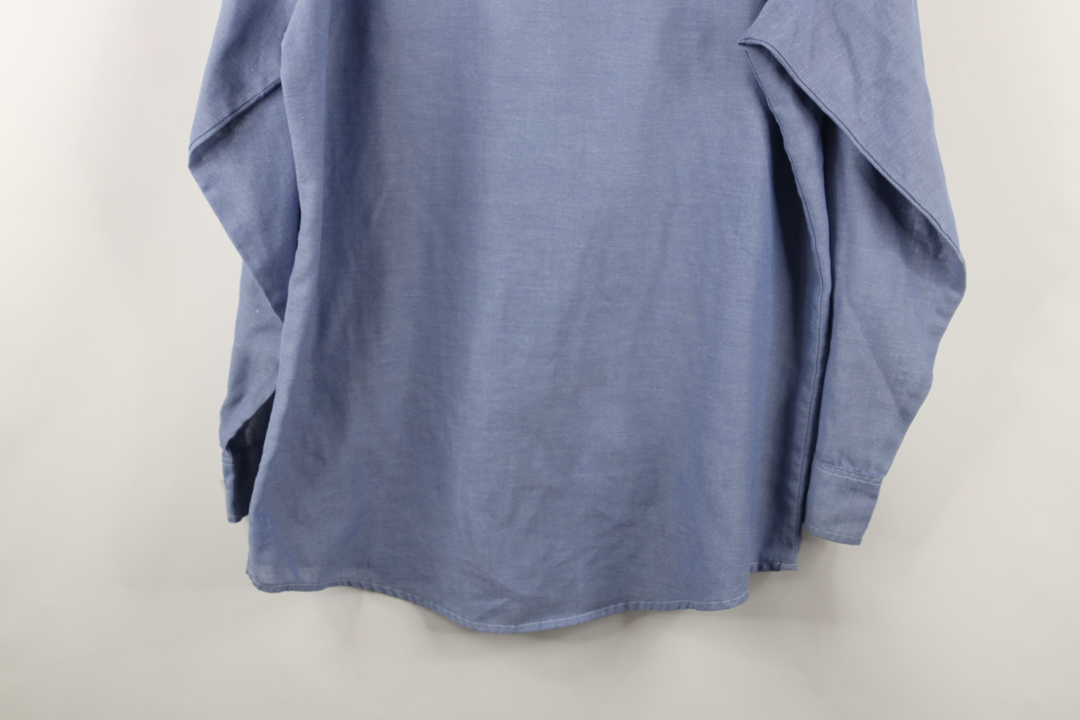 Vintage Vintage 90s Streetwear Collared Chambray Work Button Shirt Size US L / EU 52-54 / 3 - 13 Thumbnail