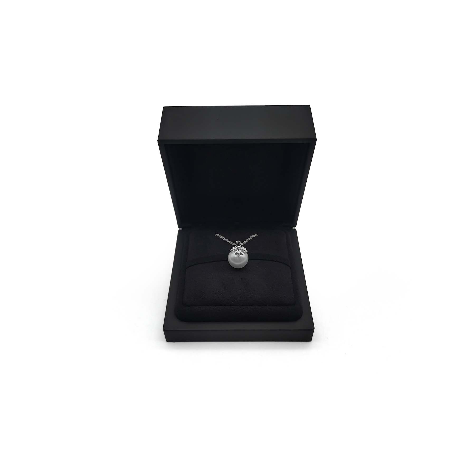 Chrome Hearts Chrome Hearts Mikimoto 18K White Gold Cross Pearl Necklace Size ONE SIZE - 4 Thumbnail