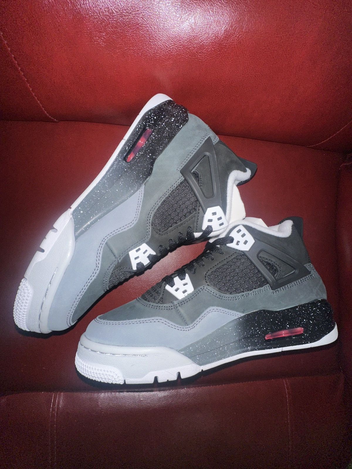 Nike Jordan 4’s Fear Size US 6 / EU 39 - 2 Thumbnail