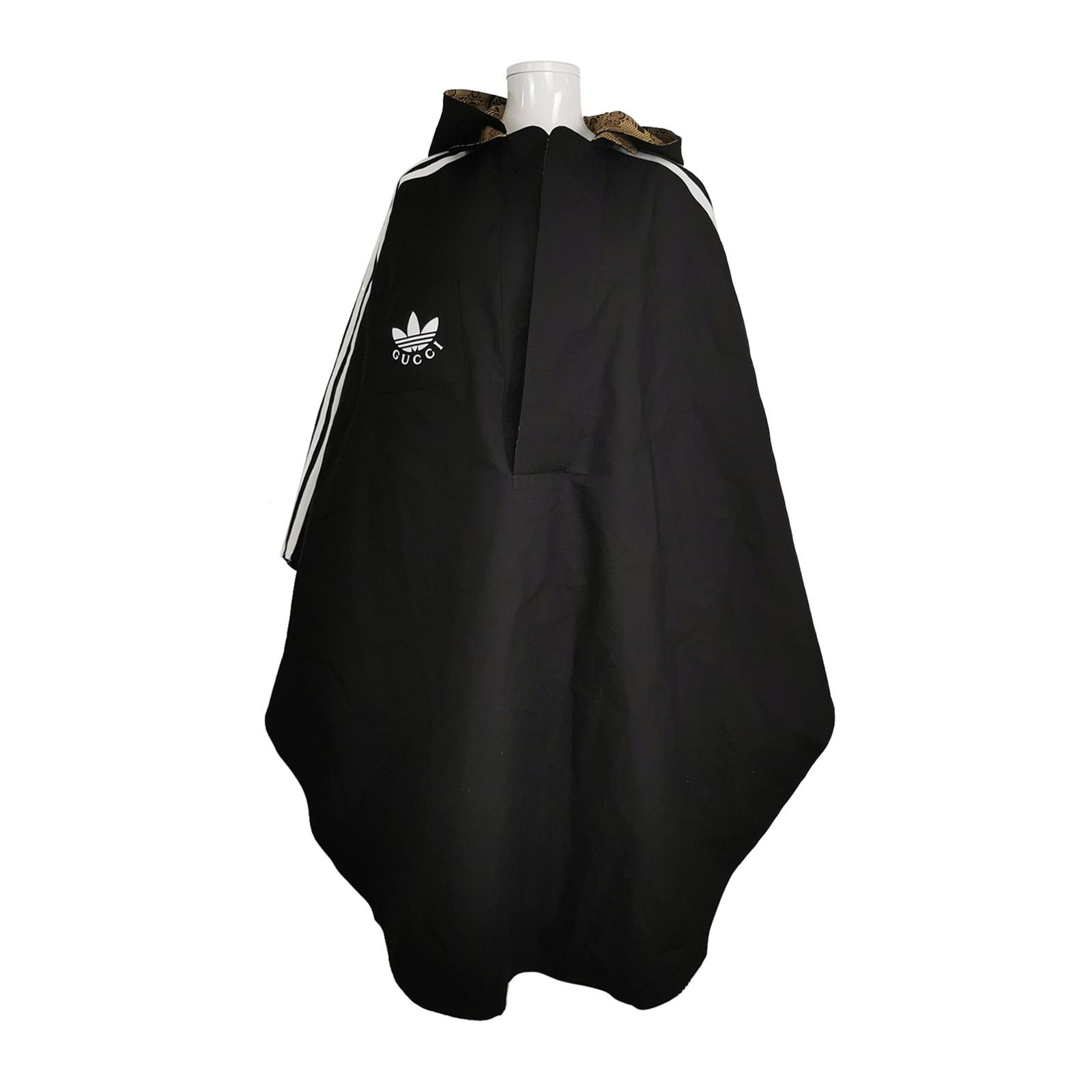 Gucci Gucci x Adidas Logo Cape Size M Size US M / EU 48-50 / 2 - 1 Thumbnail