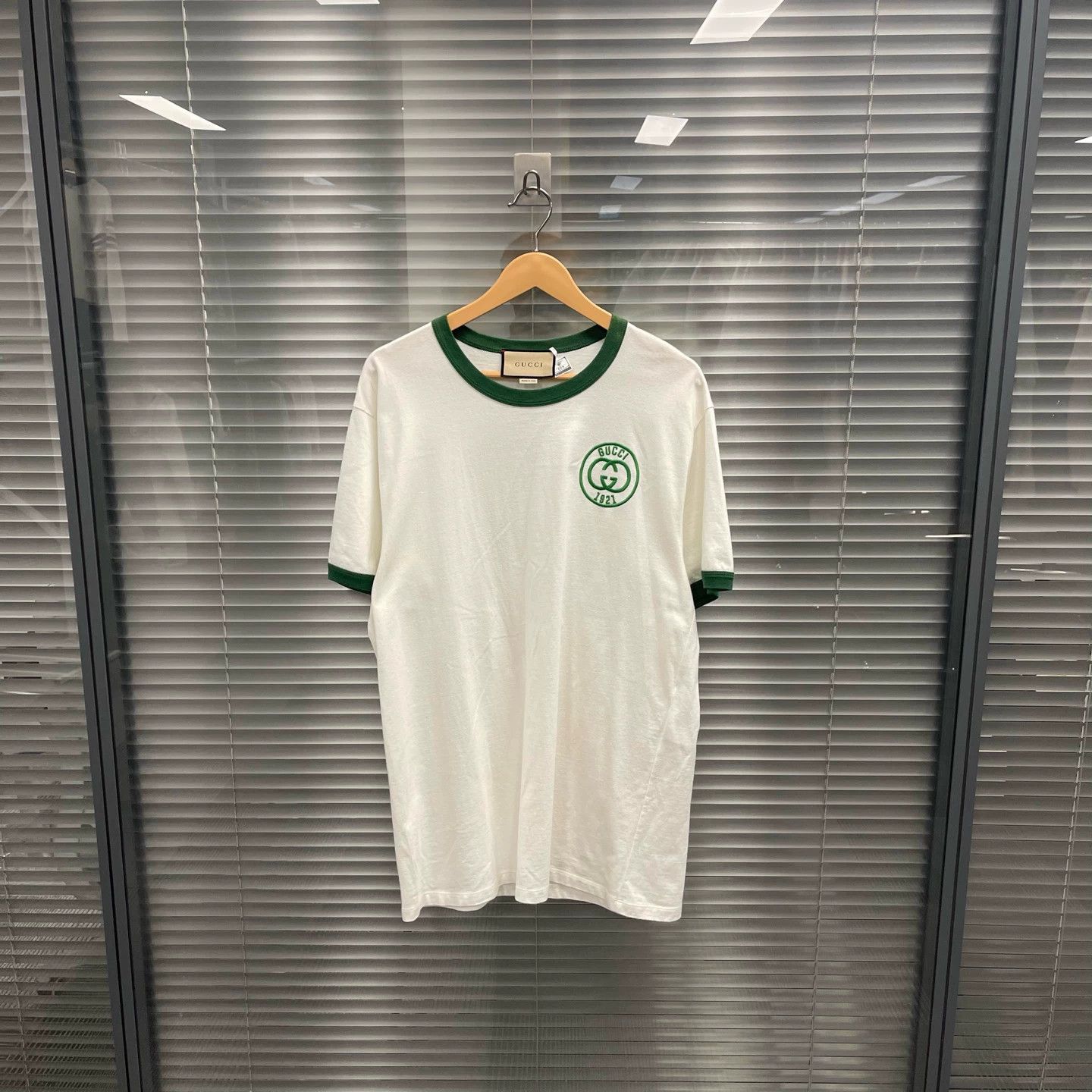 Gucci Gucci Classic GG Embroidered SS M 99 New #1059 Size US M / EU 48-50 / 2 - 1 Thumbnail