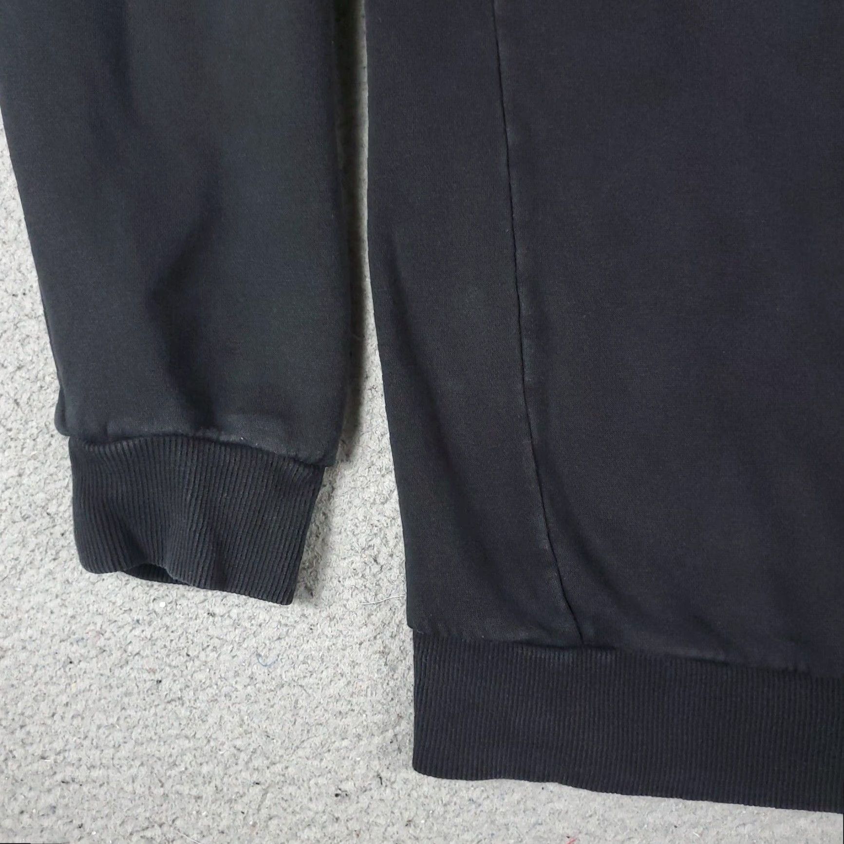 Adidas Adidas Mens Large Black Logo Pullover Sweater Size US L / EU 52-54 / 3 - 4 Thumbnail