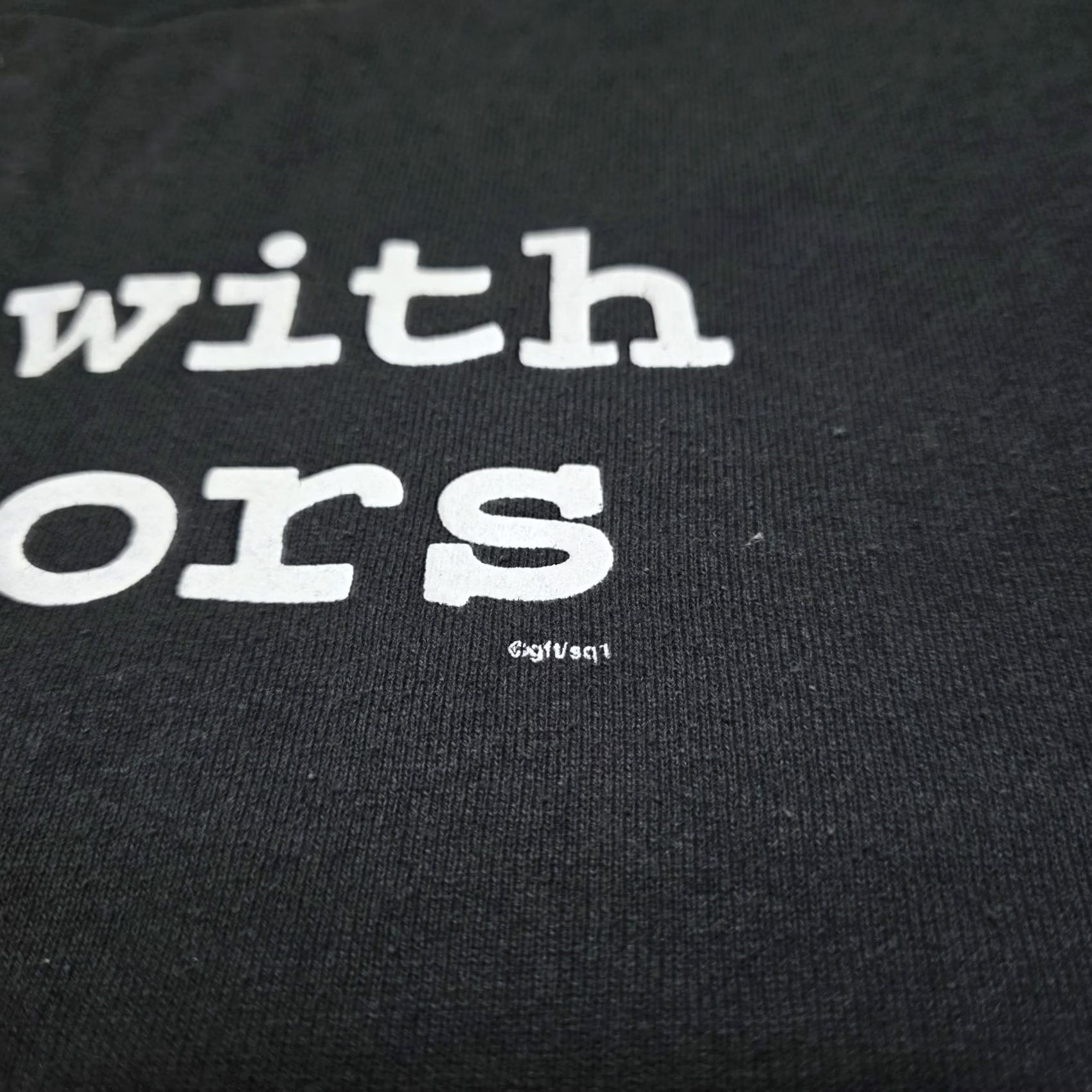Fruit Of The Loom VINTAGE Men's Black "Runs With Scissors" Sweatshirt 90's 2XL Graphic Print Pullover Crew Neck Size US XXL / EU 58 / 5 - 6 Thumbnail