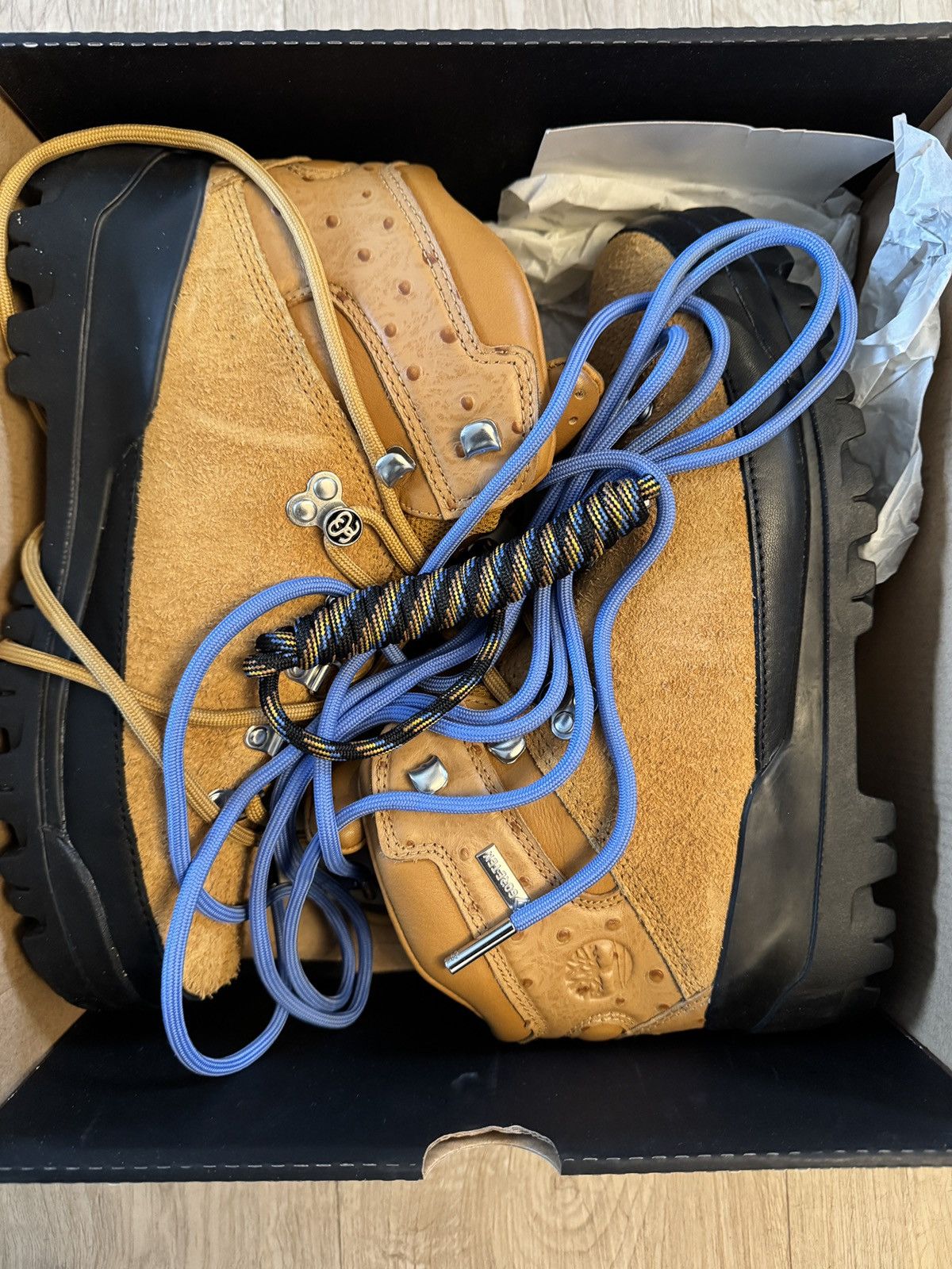 Stussy × Timberland Wheat Stussy x Timberland World Hiker Size US 7.5 / EU 40-41 - 3 Thumbnail