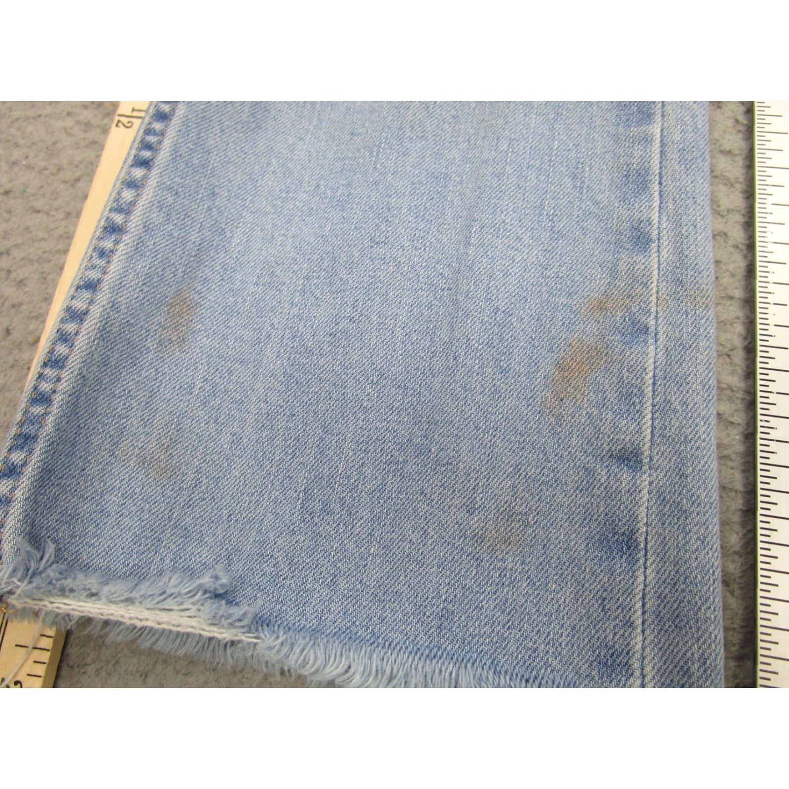 Everlane Everlane Jeans Womens 27 Light Wash Straight Leg Raw Hem Distressed Denim Size 27" / US 4 / IT 40 - 3 Thumbnail