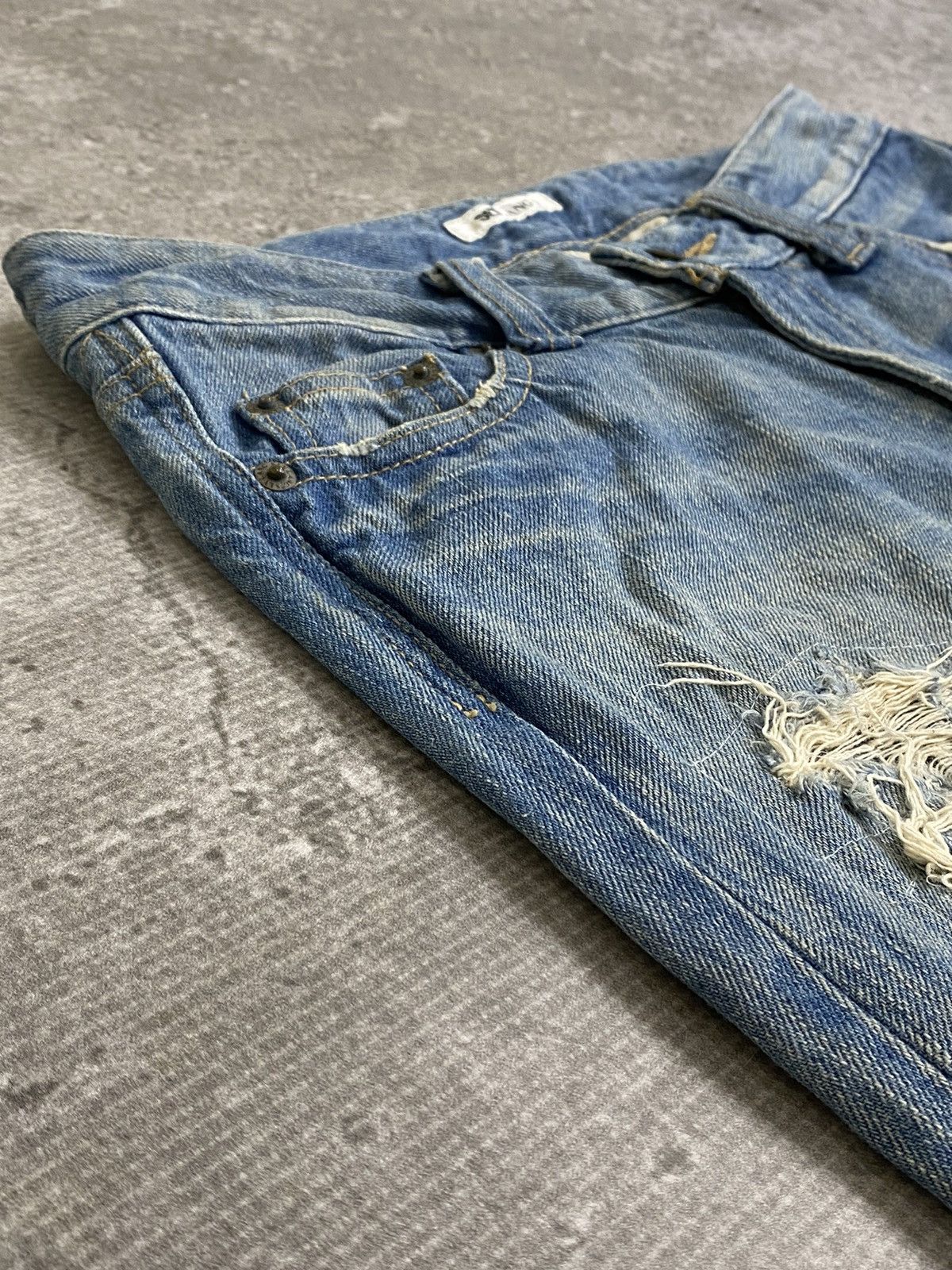 If Six Was Nine Japanese Brand Sly Lang Distressed Super Flared Jeans Size US 27 - 5 Thumbnail
