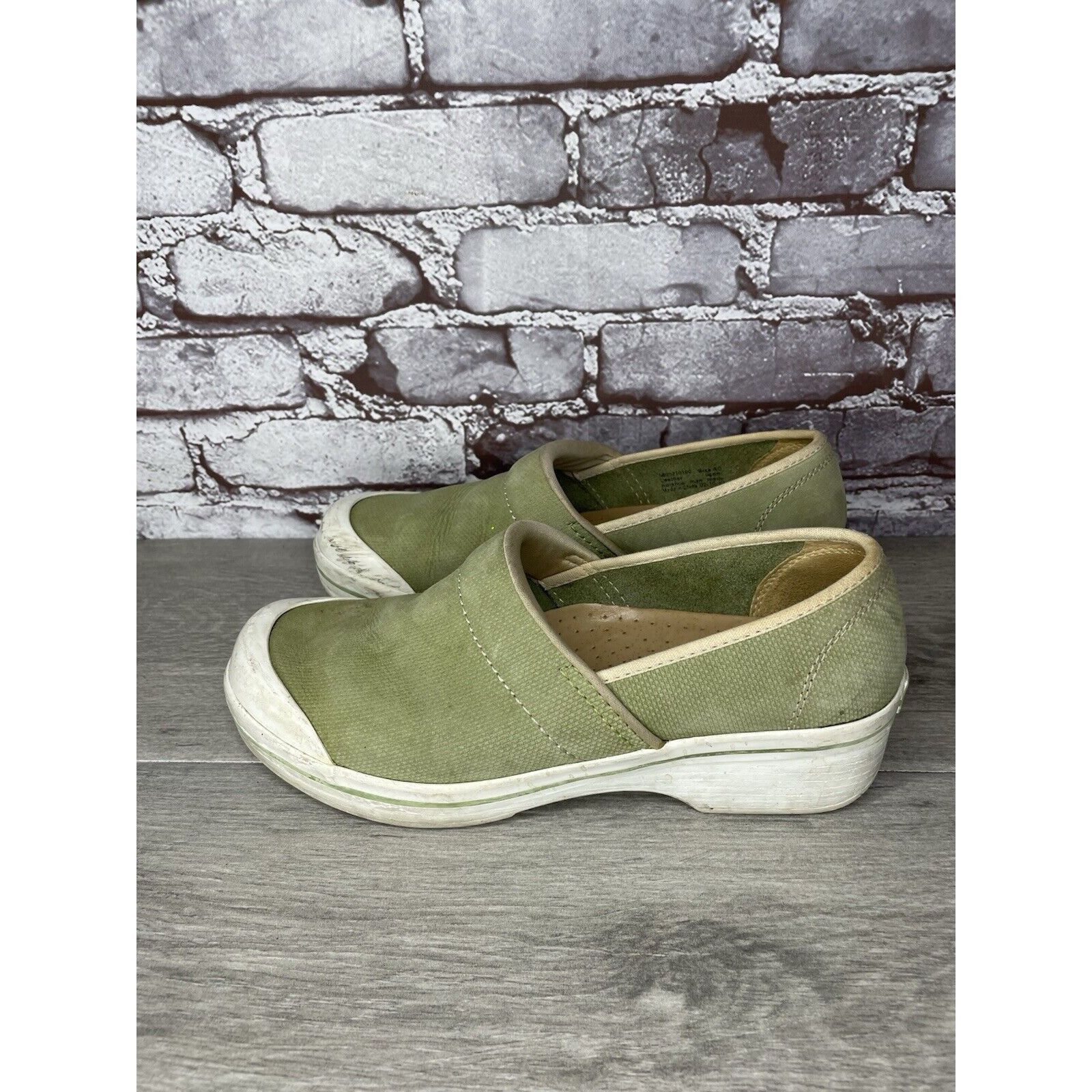 Other Dansko Green White Canvas Slip Resistant Clogs Work Shoes Wo Size US 9.5 / IT 39.5 - 18 Thumbnail
