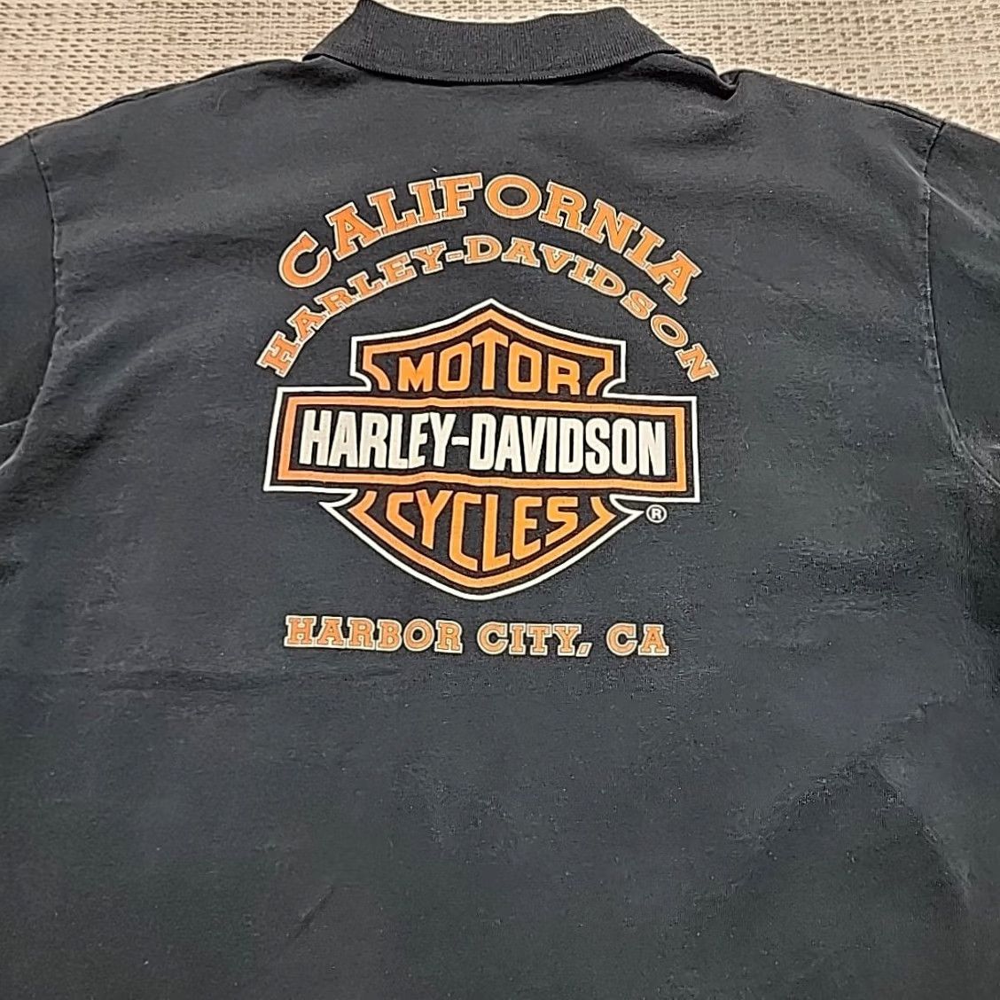 Harley Davidson VINTAGE Harley-Davidson Polo Shirt Mens L Black Motorcycle Short Sleeve Harbor City CA Polo Shirt T-Shirt Harley-Davidson Mens Logo City USA 2000s Size US L / EU 52-54 / 3 - 2 Thumbnail