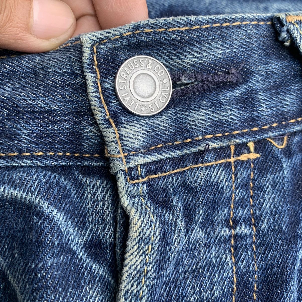 Levi's Y2K Levis 501 Button Fly Distressed Ripped Denim Jeans W30 Size US 30 / EU 46 - 5 Thumbnail