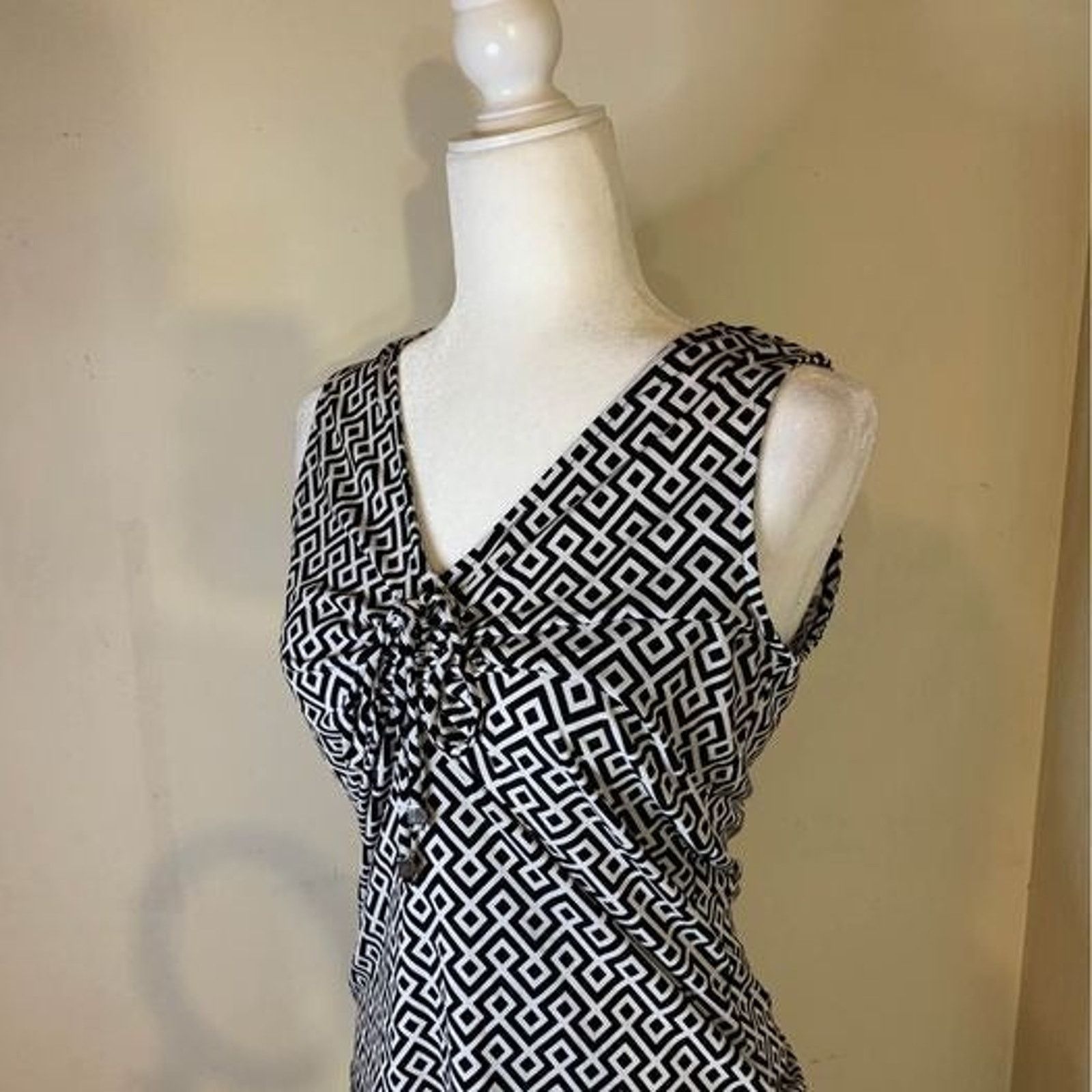 Michael Kors Michael Kors women’s top size S Size S / US 4 / IT 40 - 2 Thumbnail