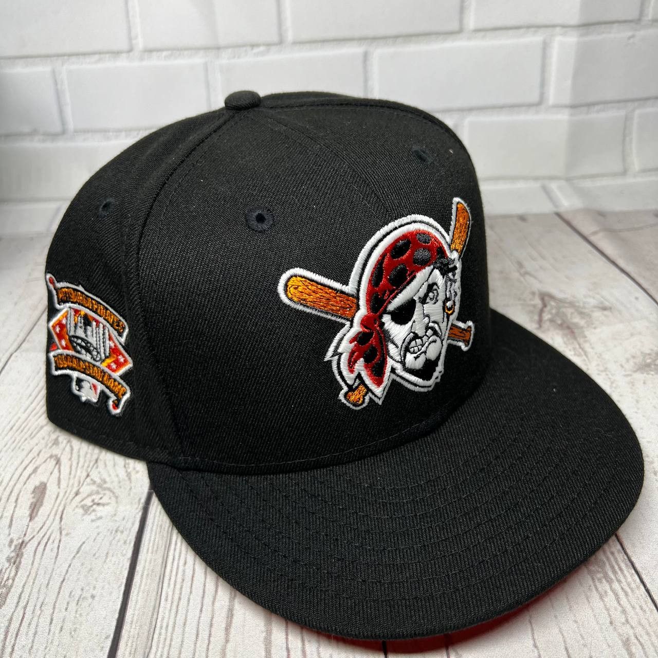 Pittsburgh Pirates MLB Side Patch Hat Fitted Cap Black Men