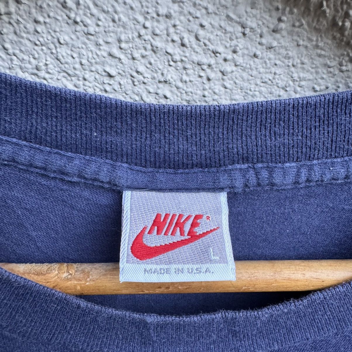 Nike Vintage NIKE kick some butt promo tee grey tag Size US L / EU 52-54 / 3 - 3 Thumbnail