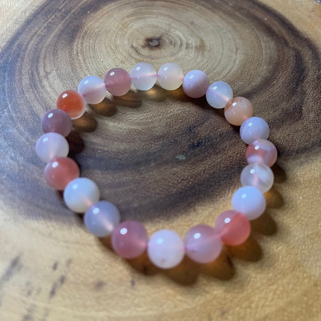Other Yuan yuan Agate bracelet striped layers light rainbow colors stretch 10mm 7.5” natural crystal Size ONE SIZE - 4 Thumbnail