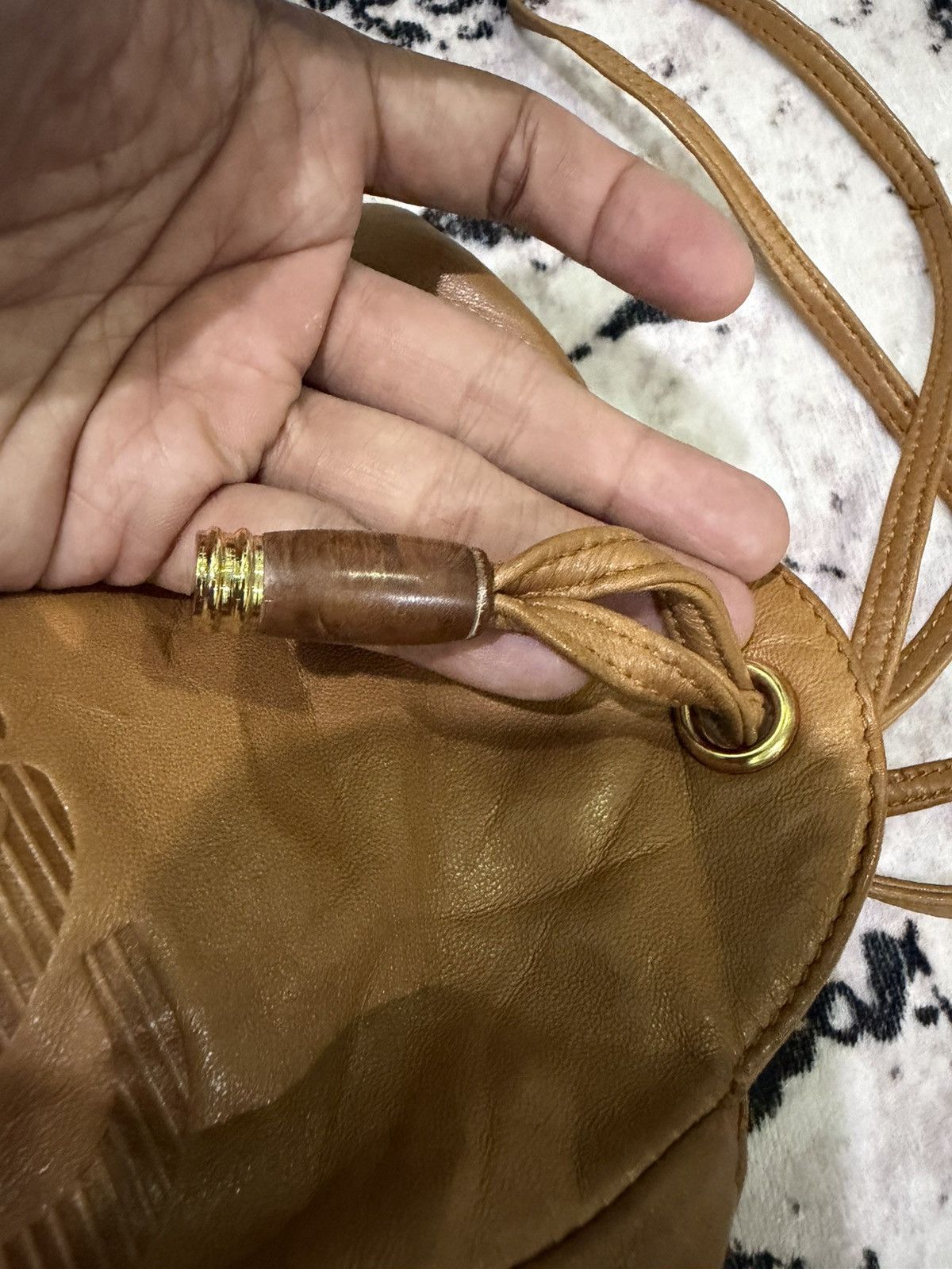 Loewe Authentic Loewe Anagram Leather Shoulder Dawstring Bag Size ONE SIZE - 13 Thumbnail