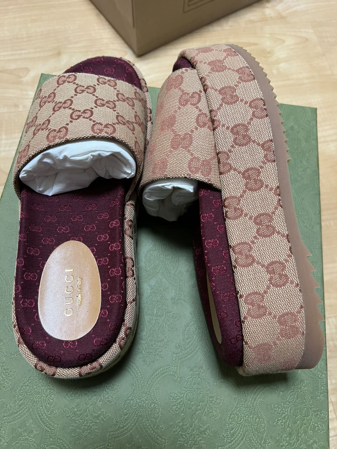 Gucci GUCCI Canvas GG Monogram Angelina Platform Slide Sandals Size US 7 / IT 37 - 1 Thumbnail